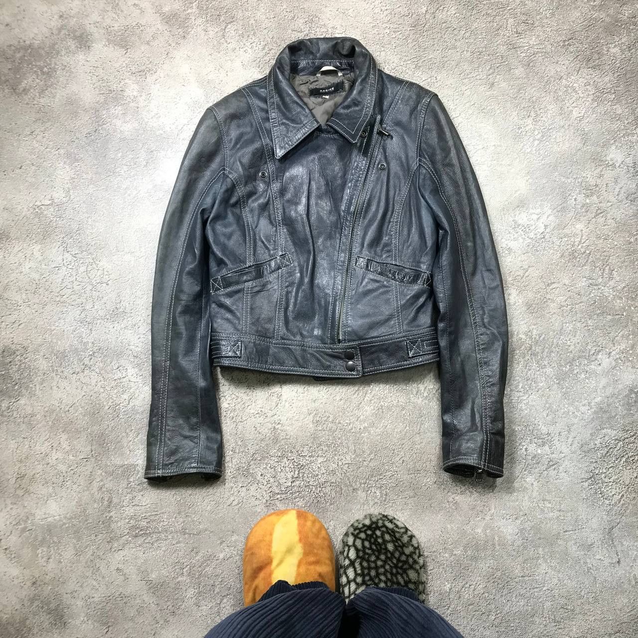 Vintage Vintage 90s Faded Black Leather Jacket Streetwear Graphic M Size M / US 6-8 / IT 42-44 - 1 Thumbnail