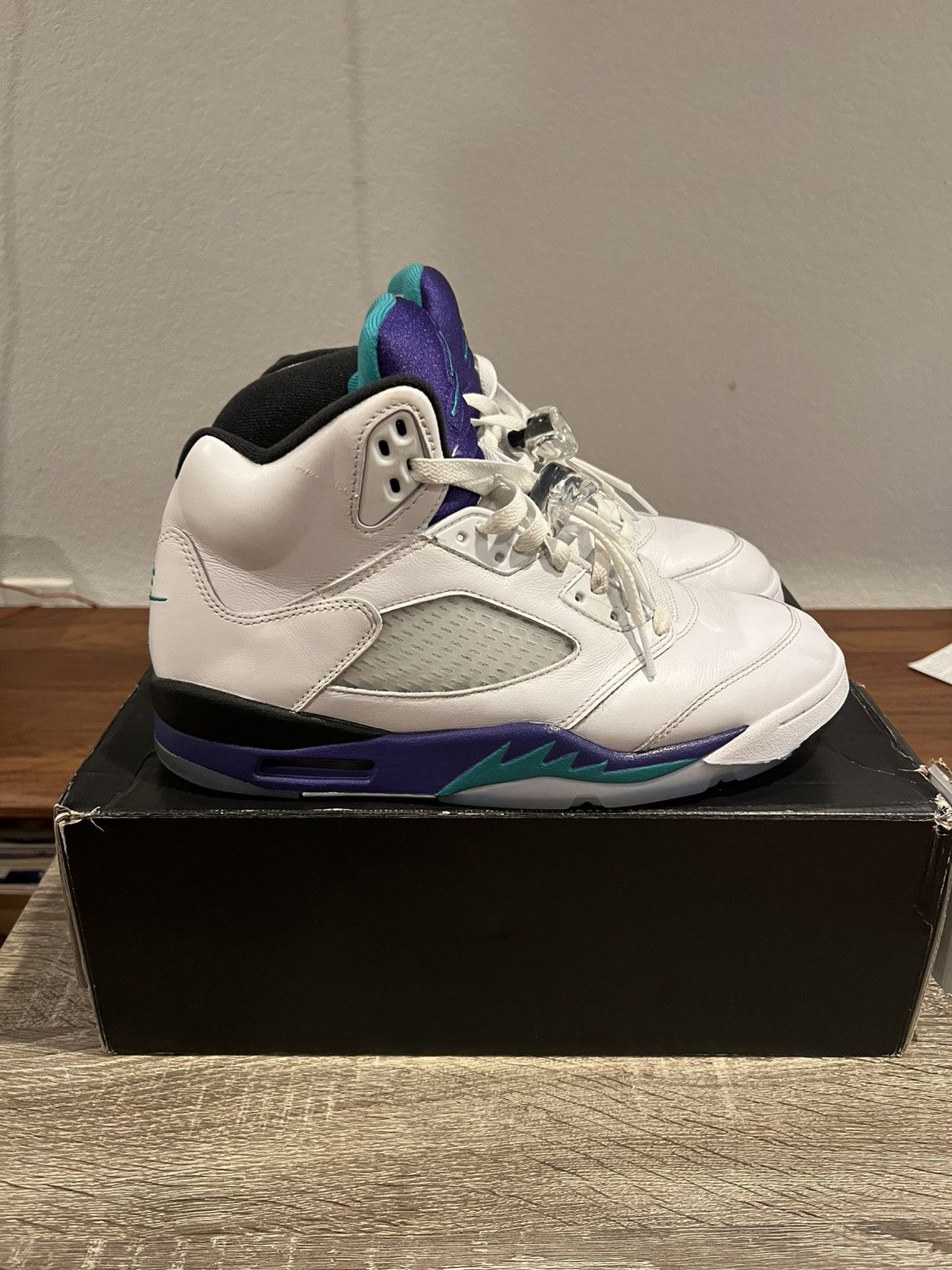 Jordan Brand Jordan 5 Grape 2025 Size US 10 / EU 43 - 1 Thumbnail