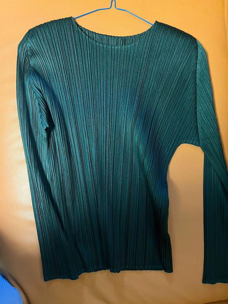 Issey Miyake issey miyake Round neck, solid color, long sleeves Size M / US 6-8 / IT 42-44 - 3 Thumbnail
