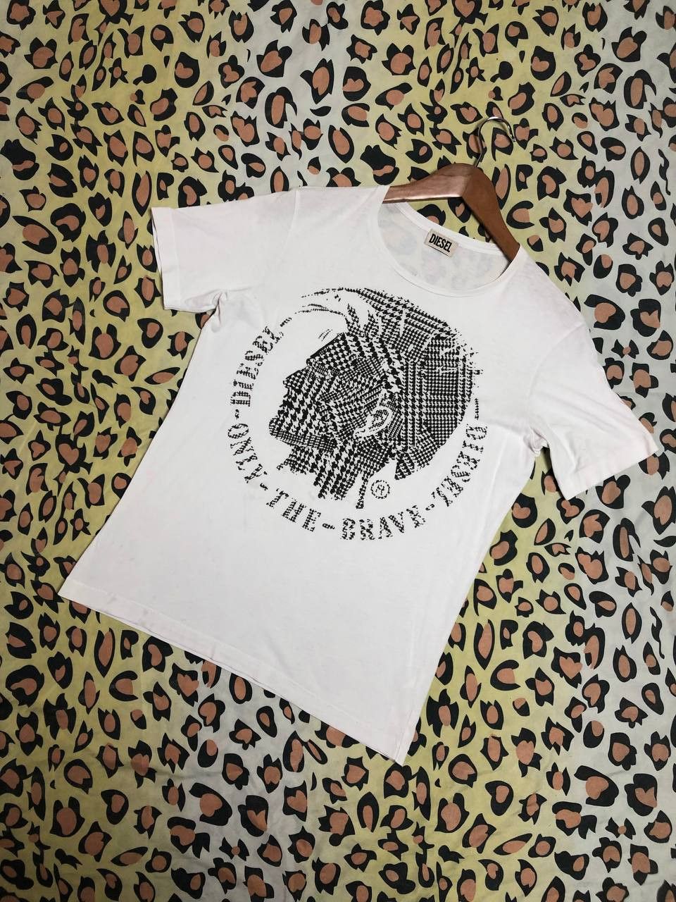 Diesel × Vintage Vintage Diesel T-Shirt Big Logo Japanese Hype Rare Reversibl Size US S / EU 44-46 / 1 - 1 Thumbnail