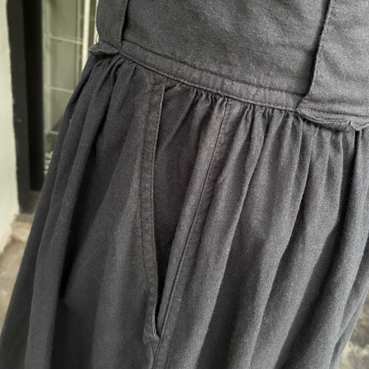 Issey Miyake Issey Miyake Black Skirt with Gathered Pocket Hem Detail Size 33" - 18 Thumbnail