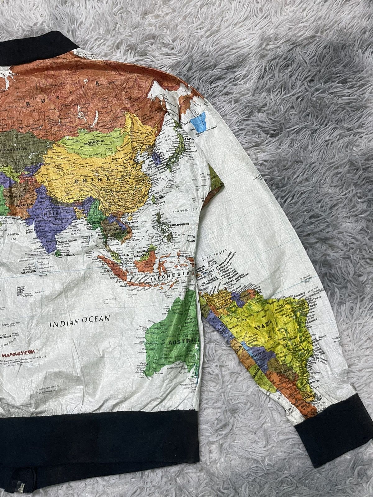 Nirvana VINTAGE 90s WORLD MAP JACKET KURT COBAIN BY LESLIE JORDAN Size US M / EU 48-50 / 2 - 18 Thumbnail