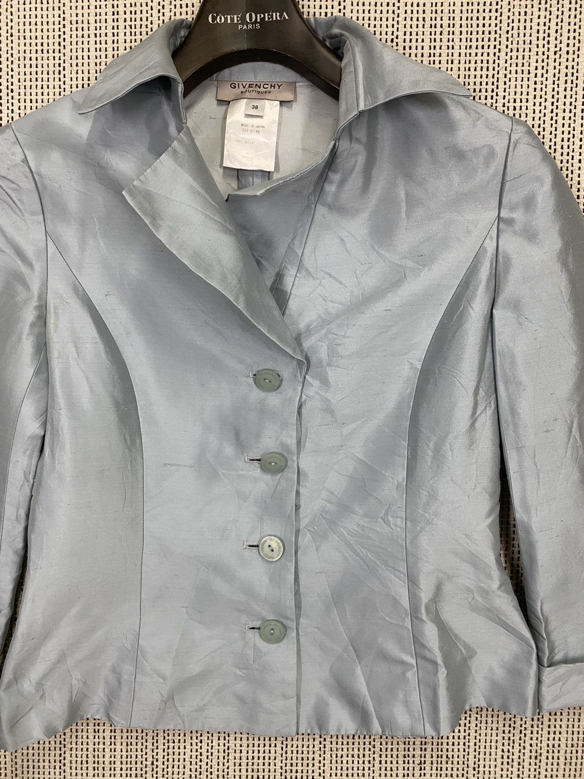 Givenchy × Vintage Vintage givenchy boutiques crop blazer silk size 38 Size S / US 4 / IT 40 - 13 Thumbnail