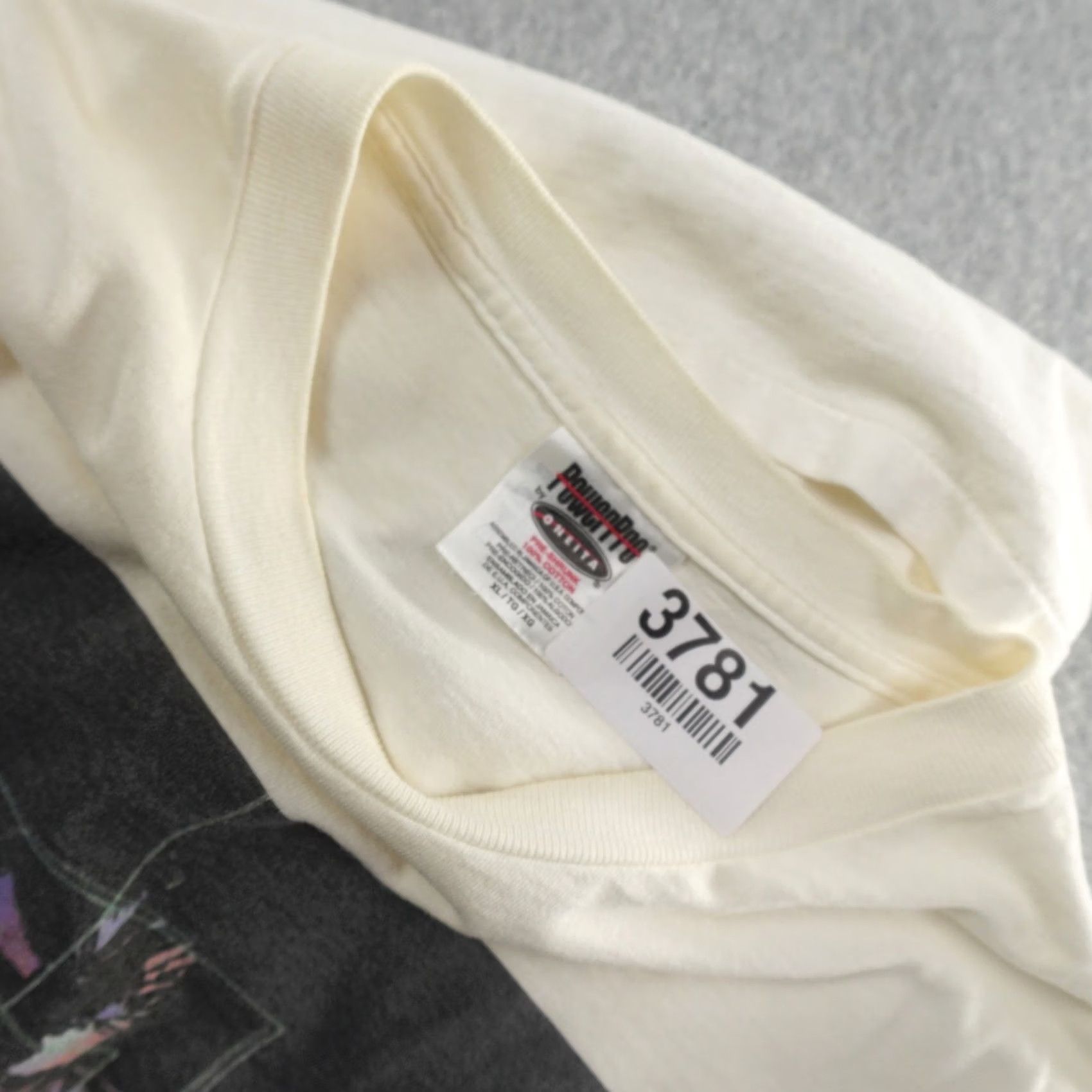 Vintage VINTAGE Power Pro Oneita Nike? Metal Gear Solid Mens XL T-Shirt White 23X28 1998 Shirts Mens XL White Metal Game Shirt Size US XL / EU 56 / 4 - 3 Thumbnail