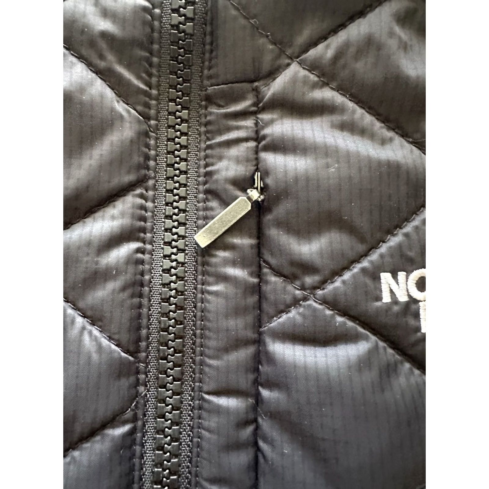 The North Face The North Face Primaloft Quilted Body Warmer Black Mens XL Gilet Vest Zip Pockets Full Zip Padded Stand-Up Collar Quilted Medium-Length Wool? Size US XL / EU 56 / 4 - 3 Thumbnail