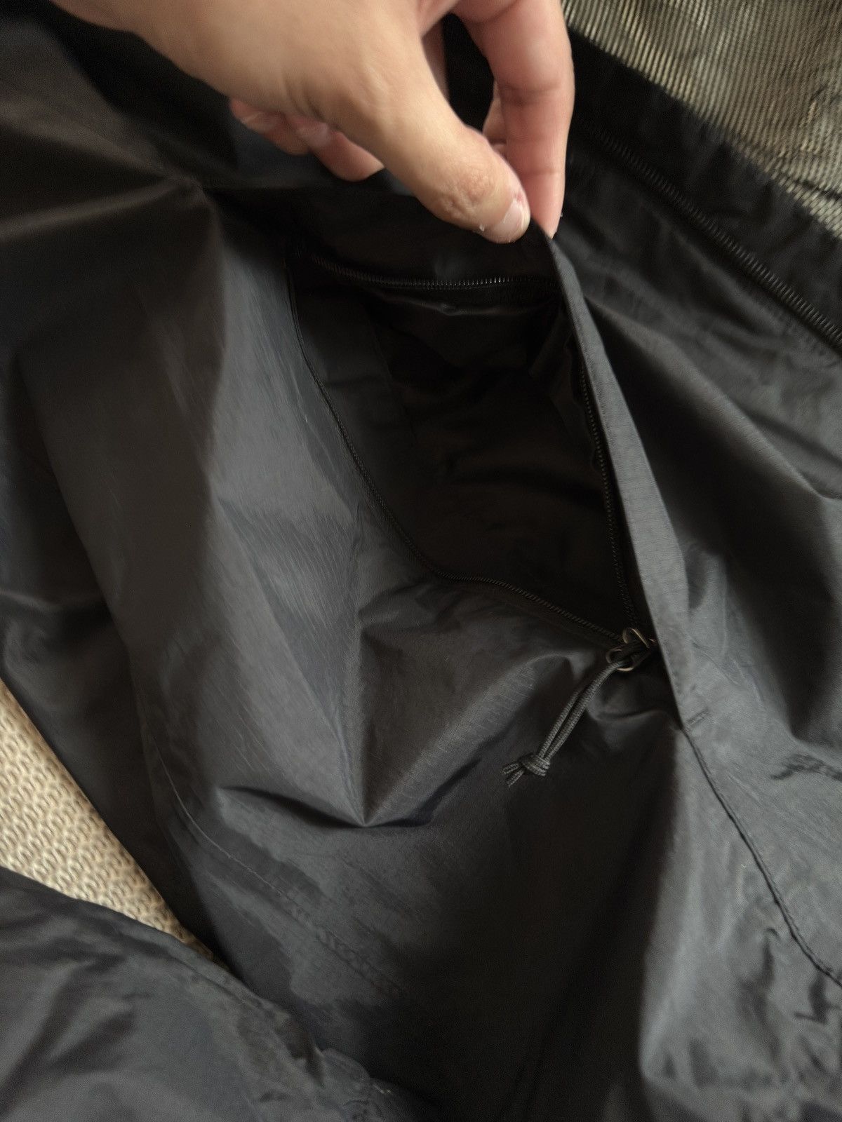 The North Face The North Face Lightweight windbreaker/raincoat in Size M Size US M / EU 48-50 / 2 - 9 Thumbnail