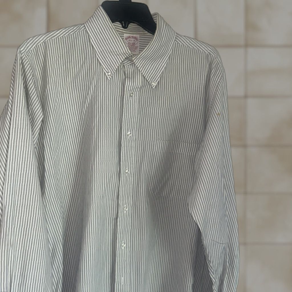 VINTAGE Brooks Brothers Shirt Mens 16.5 Gray Striped Long Sleeve Button-Down Knit Cotton All Seasons Multicolor?