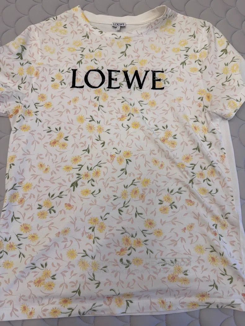 Loewe White short-sleeve T-shirt with large logo design an