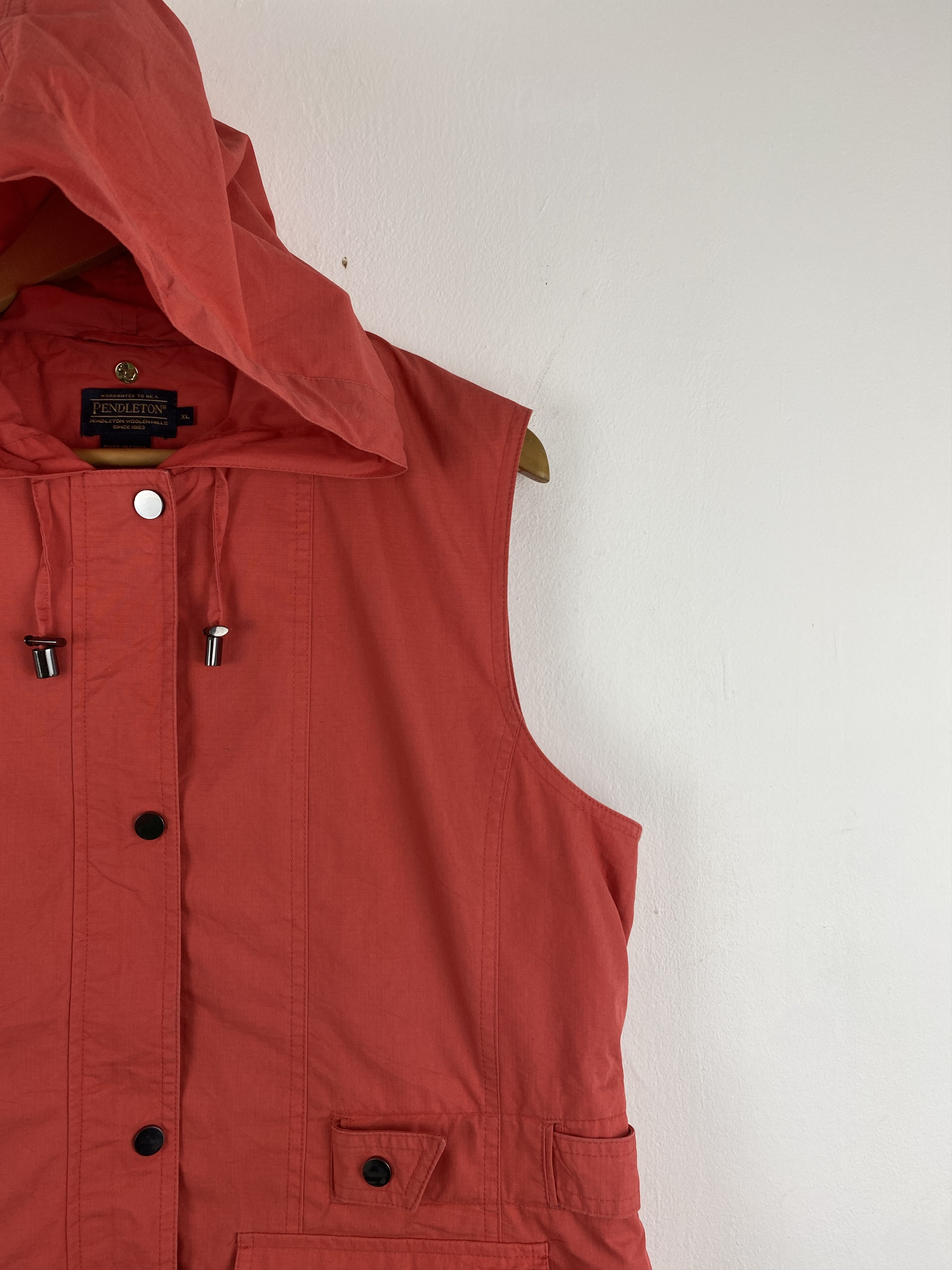 Pendleton Vintage Pendleton Multi Pocket Hooded Vest J2029 Size US XL / EU 56 / 4 - 9 Thumbnail