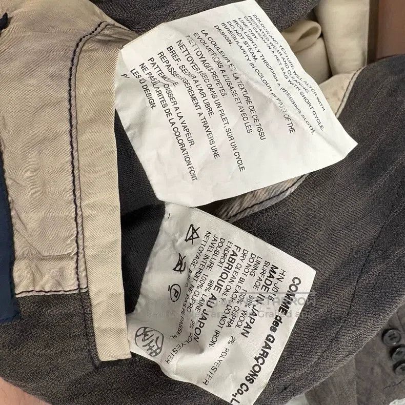Comme des Garcons Comme Des Garcons Distressed Faded Blazer Size US L / EU 52-54 / 3 - 4 Thumbnail