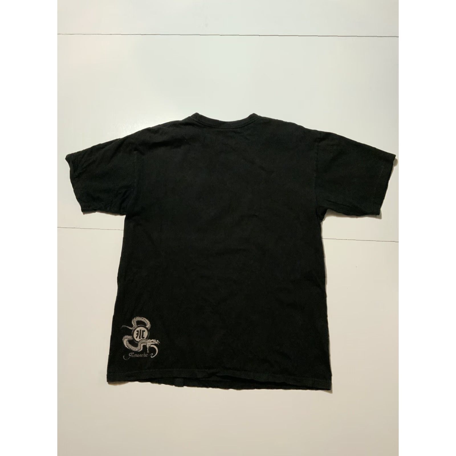 Vintage VINTAGE Fumanchu Clothing Ichiban Snake Y2K Graphic Hawaii Black S/S Crewneck T-Shirt Sz. L Mens Shirt Crew Neck Snake Hawaii Y2K 90s Size US L / EU 52-54 / 3 - 3 Thumbnail