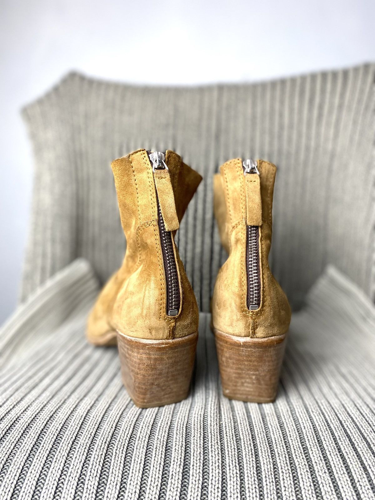MoMA Rare! Vintage Moma Suede Boots Cowboy Avant Garde Size US 7 / IT 37 - 6 Thumbnail