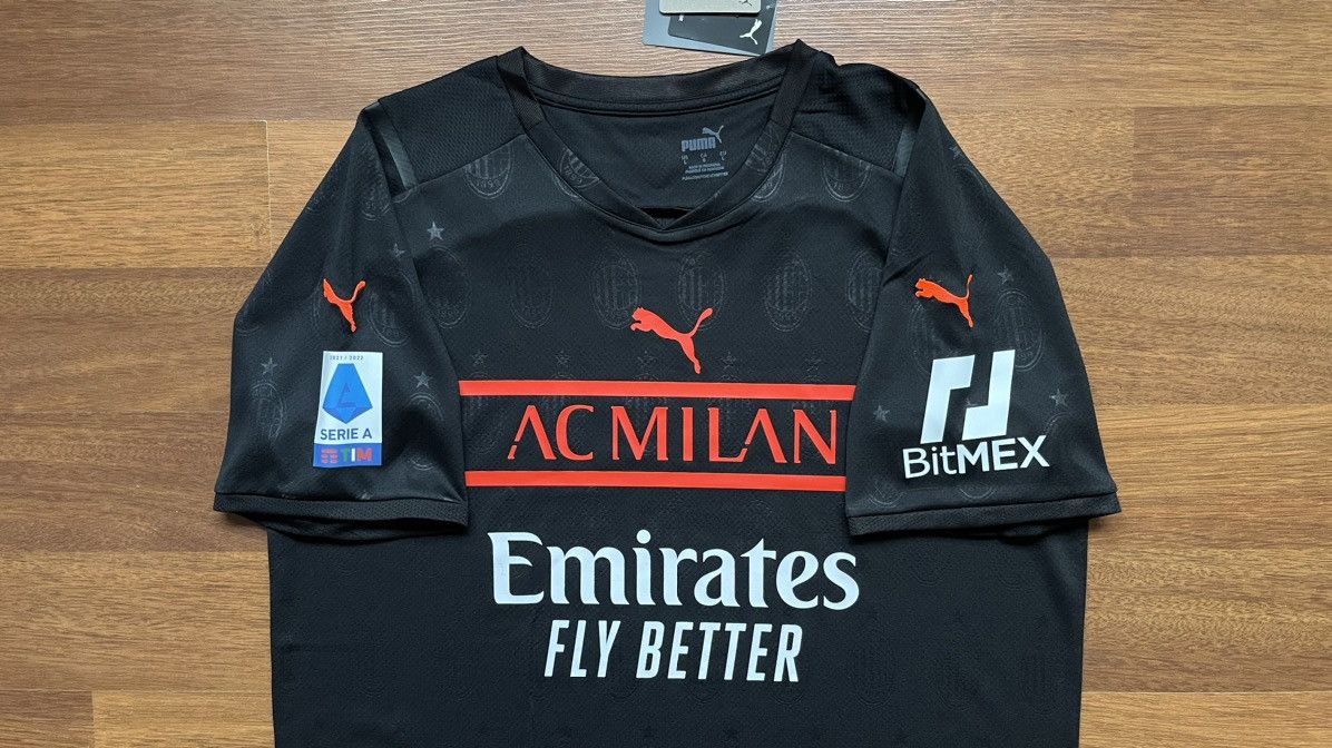 Puma × Vintage NWT AC MILAN PUMA 2021/2022 FOOTBALL THIRD JERSEY #17 LEAO Size US L / EU 52-54 / 3 - 11 Thumbnail