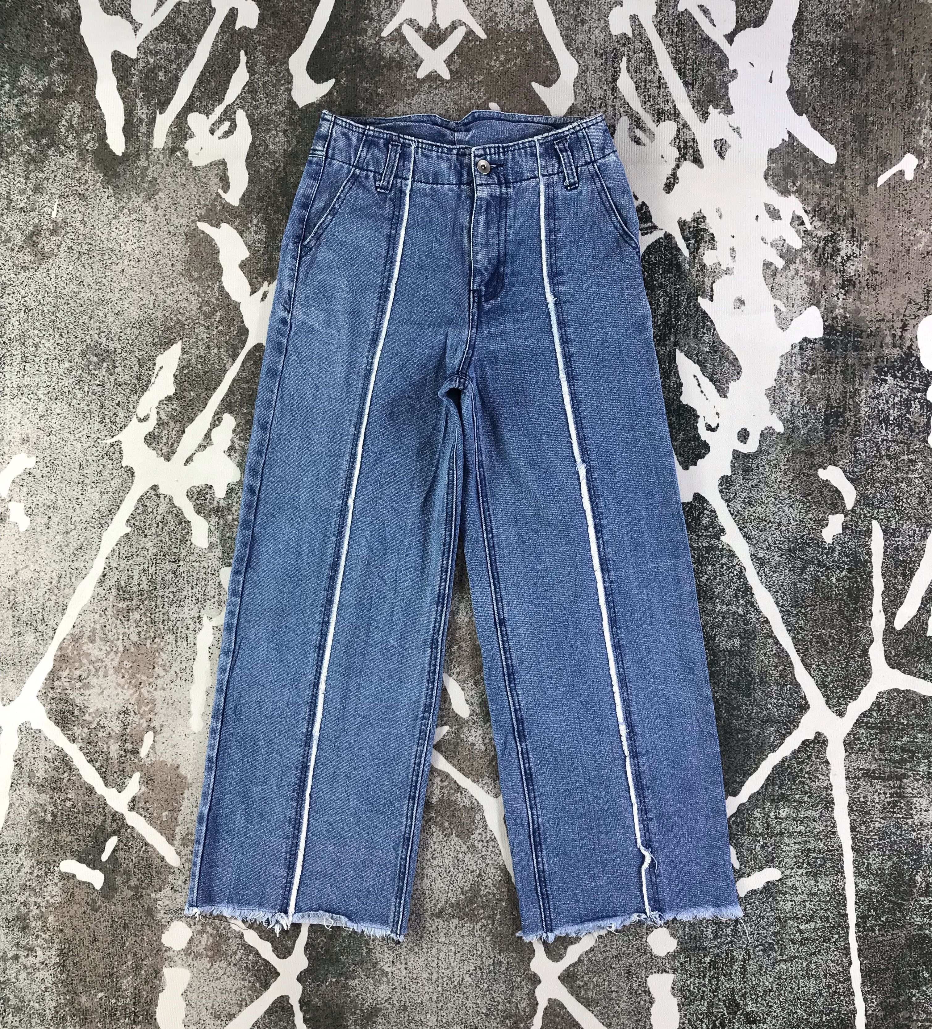 Japanese Brand Japanese Brand Clear Jeans Blue Baggy Cropped Denim KJ1758 Size 26" / US 2 / IT 38 - 1 Thumbnail