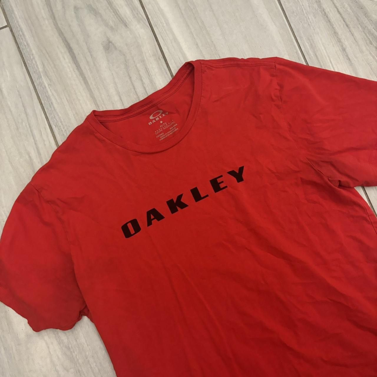 Oakley × Vintage Oakley Red Tee Size US XL / EU 56 / 4 - 1 Thumbnail