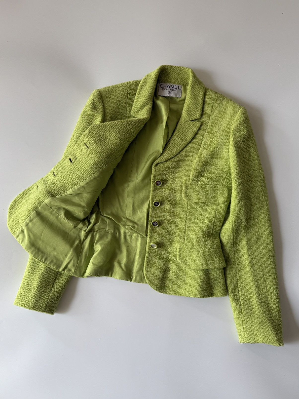 Chanel Chanel Boutique 1995 Lime Green Wool Tweed Blazer Size S / US 4 / IT 40 - 3 Thumbnail