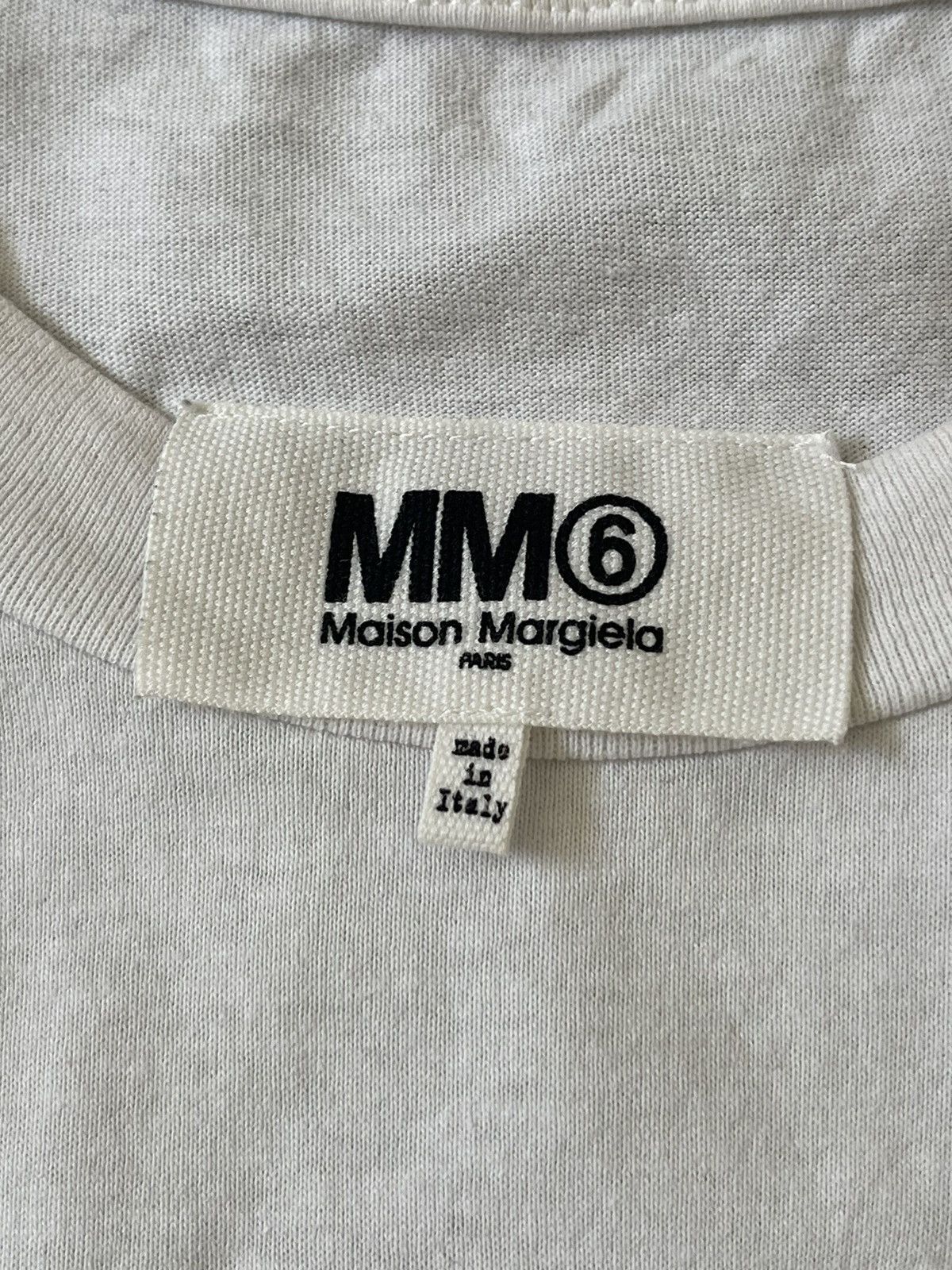 Maison Margiela MM6 Maison Margiela Cropped Logo Tag Tee Size US S / EU 44-46 / 1 - 5 Thumbnail