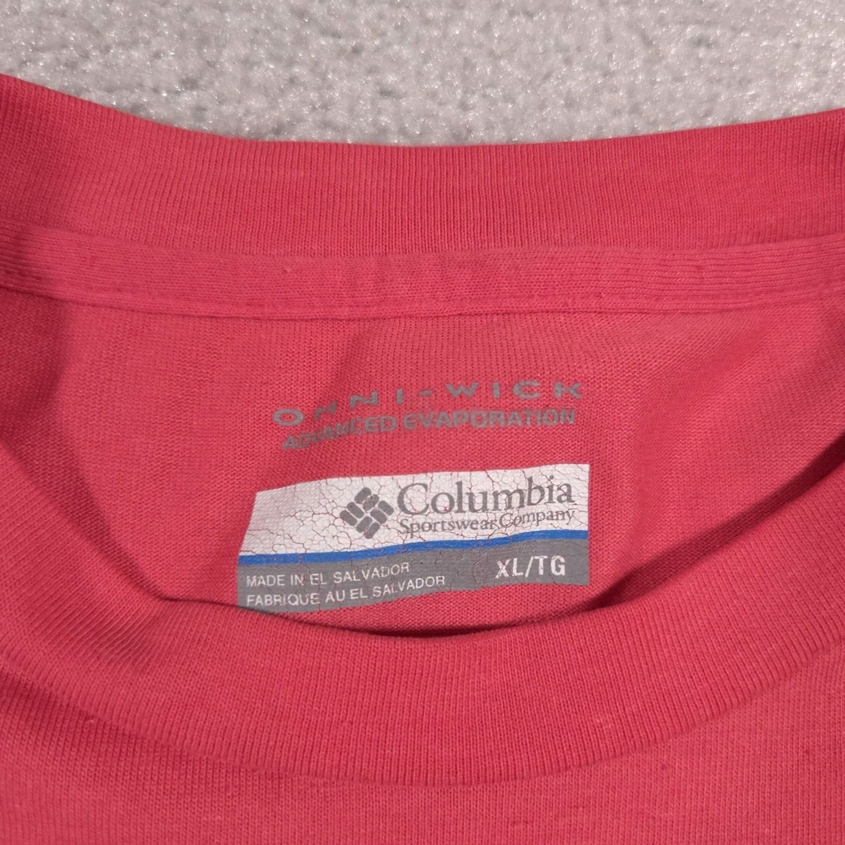 Logo 7 Columbia Shirt Mens XL Red Omni-Wick Performance Tee Lightweight Outdoors Logo Shirt Mens XL Red Omni-Wick Size US XL / EU 56 / 4 - 5 Thumbnail