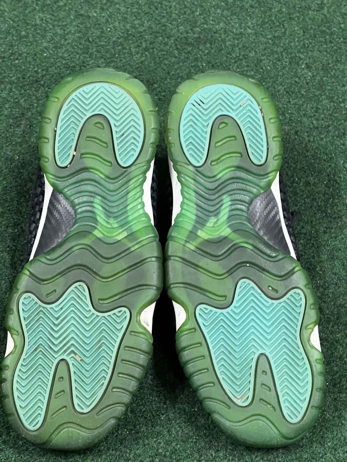 Jordan Brand 2015 Jordan Future Low GG Size US 6 / EU 39 - 6 Thumbnail