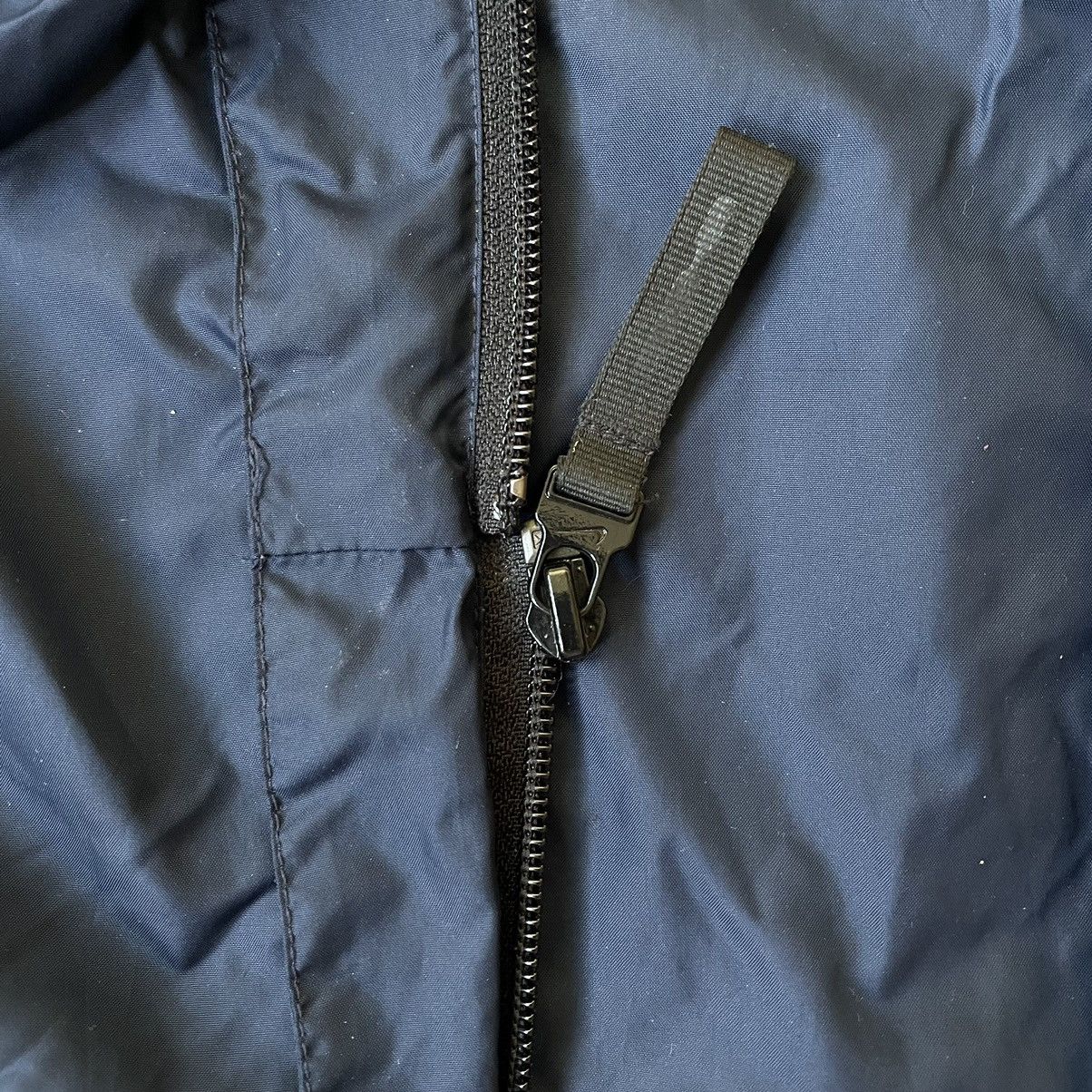 Nike × Vintage Vintage 00s Transformer Nylon Metal Nike Bag 2in1 Jacket Size US XL / EU 56 / 4 - 2 Thumbnail