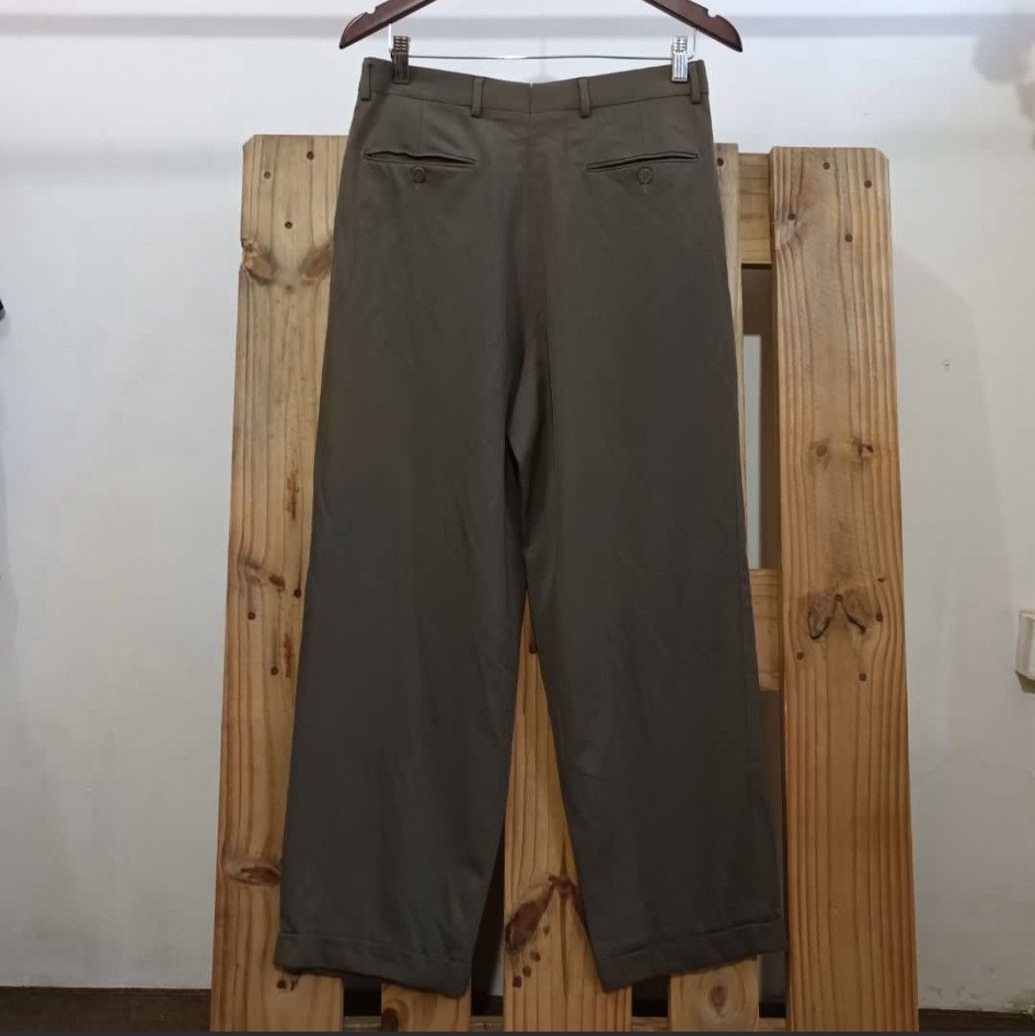 Givenchy Givenchy Dark Brown Formal Pants Size US 30 / EU 46 - 2 Thumbnail