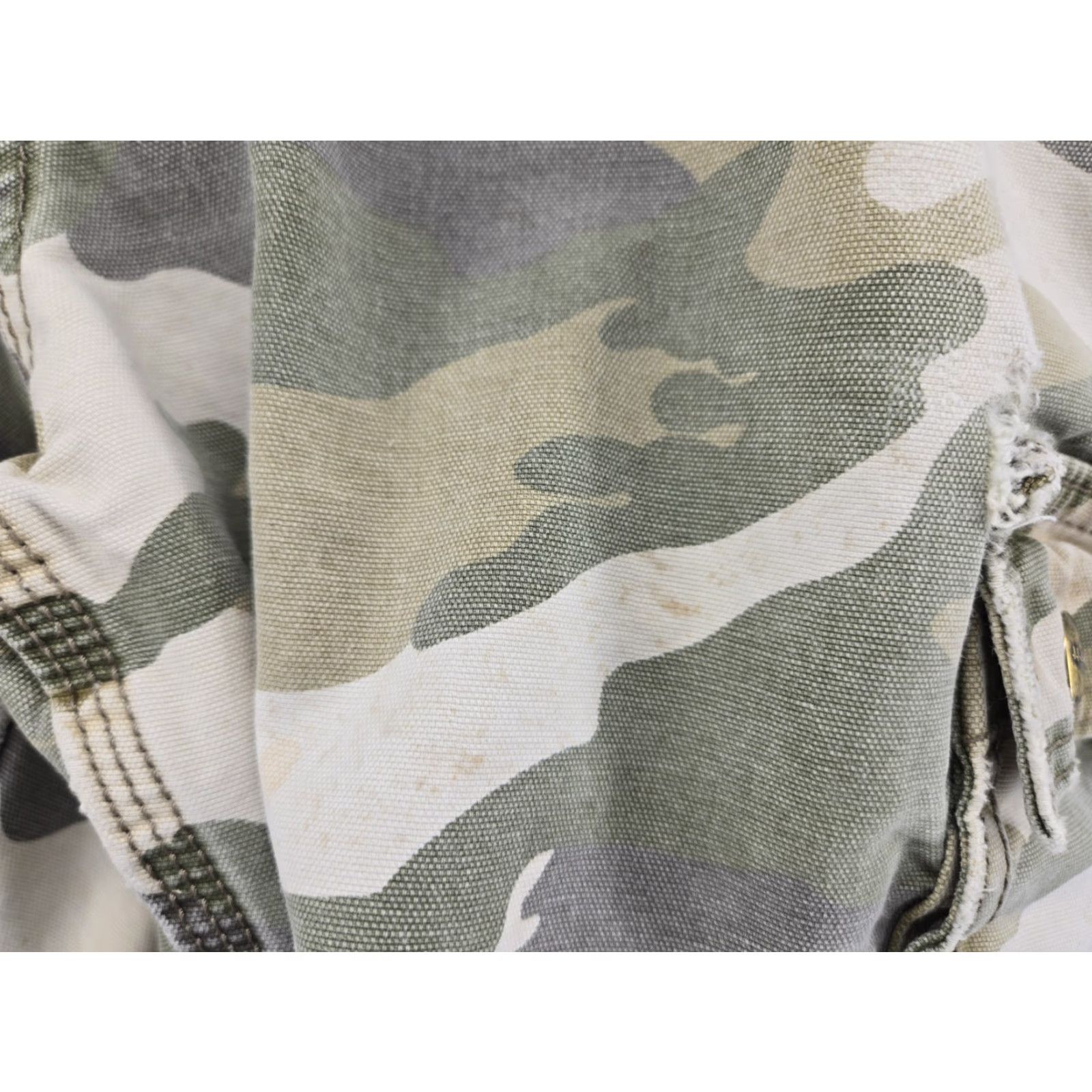 Carhartt VINTAGE Carhartt Camouflage Pants Mens 36x30 Relaxed Fit Cargo Pocket Cotton Canvas 9" Leg Opening 29" Inseam Mens Size US 35 - 7 Thumbnail