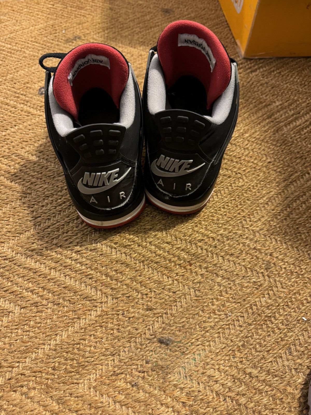 Jordan Brand Jordan Retro 4 Bred Size US 10 / EU 43 - 4 Thumbnail