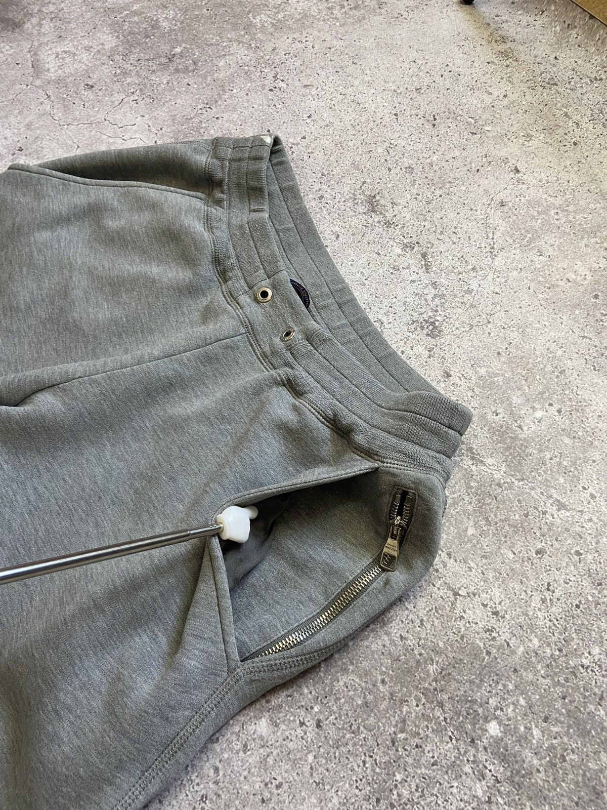 Louis Vuitton Louis Vuitton jogger sweatpants Size US 33 - 2 Thumbnail