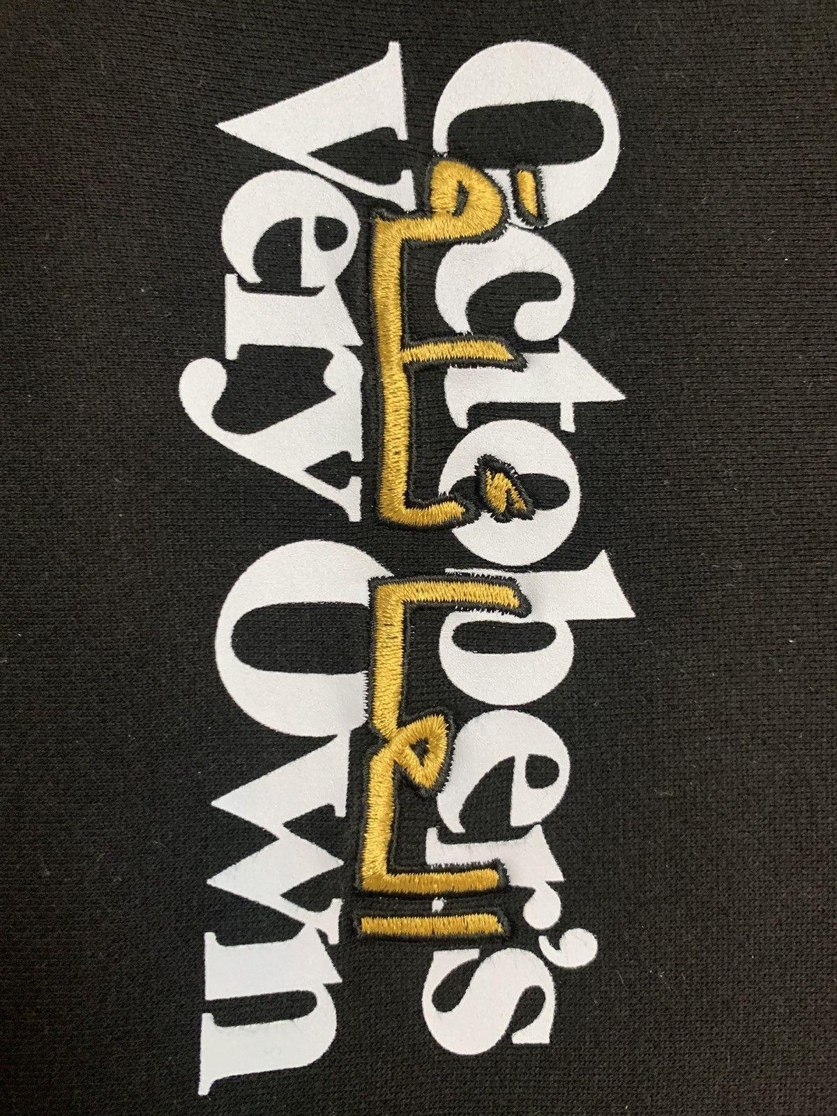 Drake × Octobers Very Own Fall 2020 OVO Arabic Calligraphy