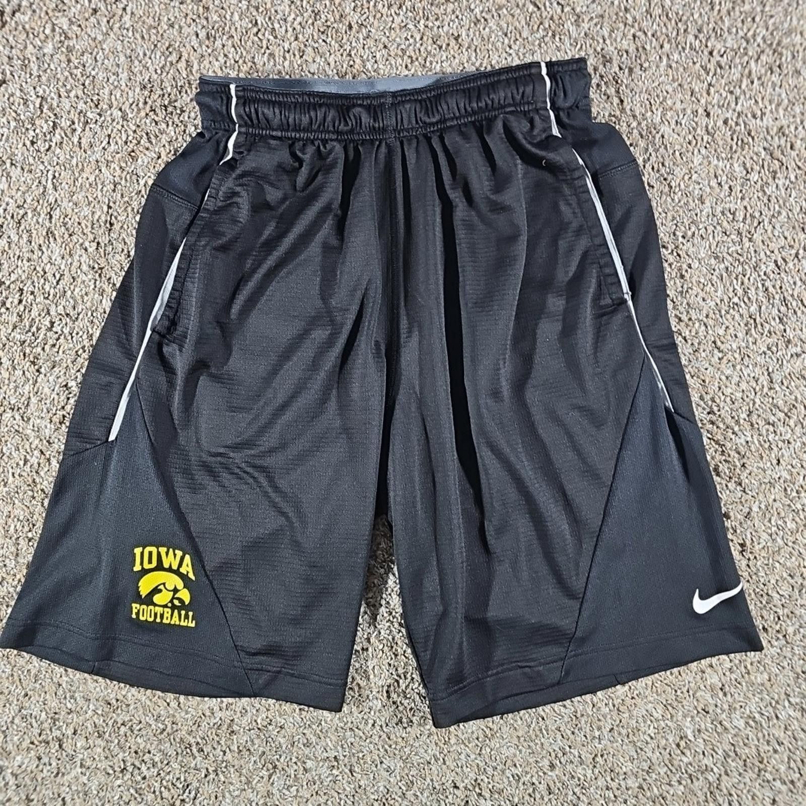 Nike Iowa Football Dri-Fit M Shorts Size ONE SIZE - 1 Thumbnail