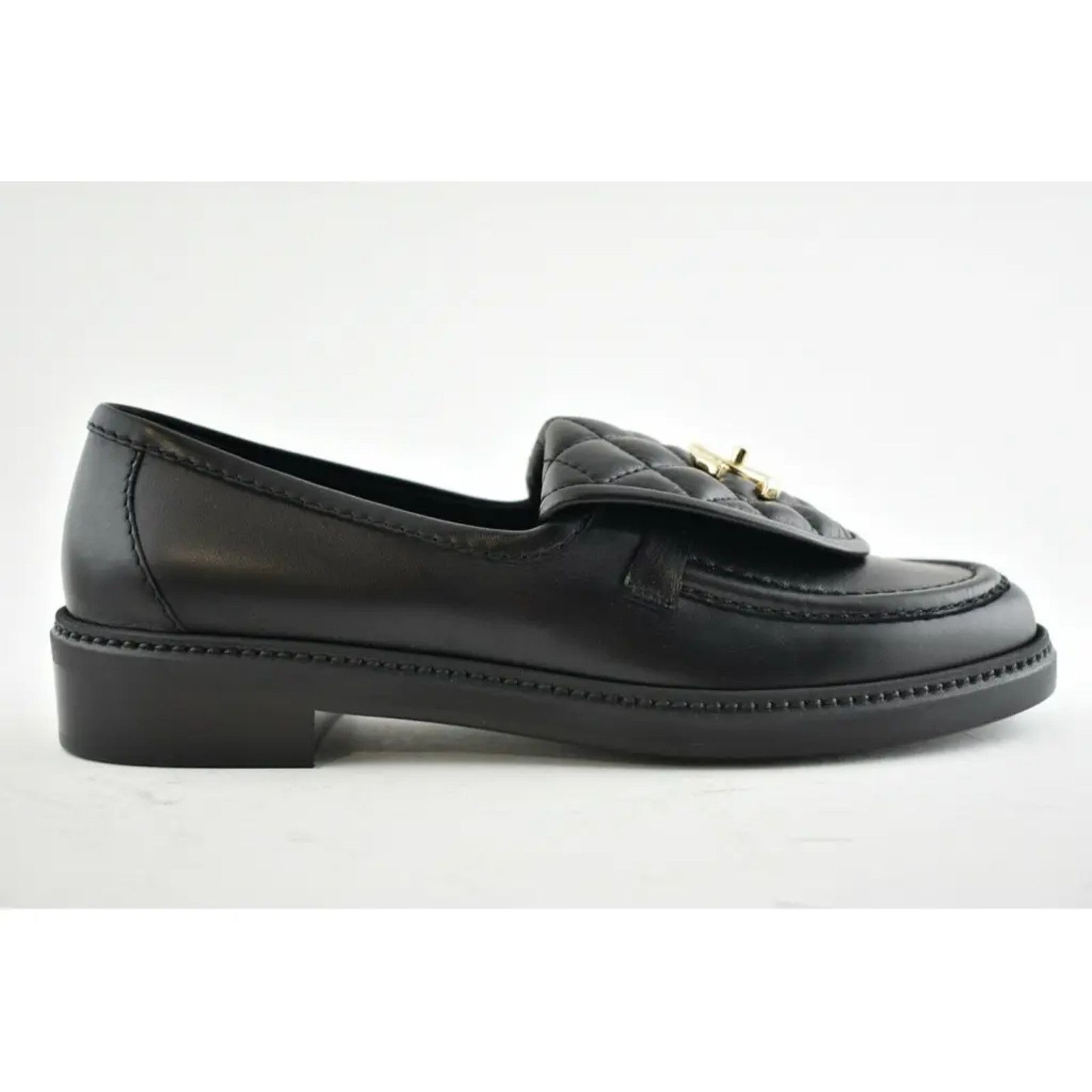 Chanel 21B Quilted Flap Turnlock CC Mule Slip On Flat Loafer 35.5 Size US 5.5 / IT 35.5 - 2 Thumbnail