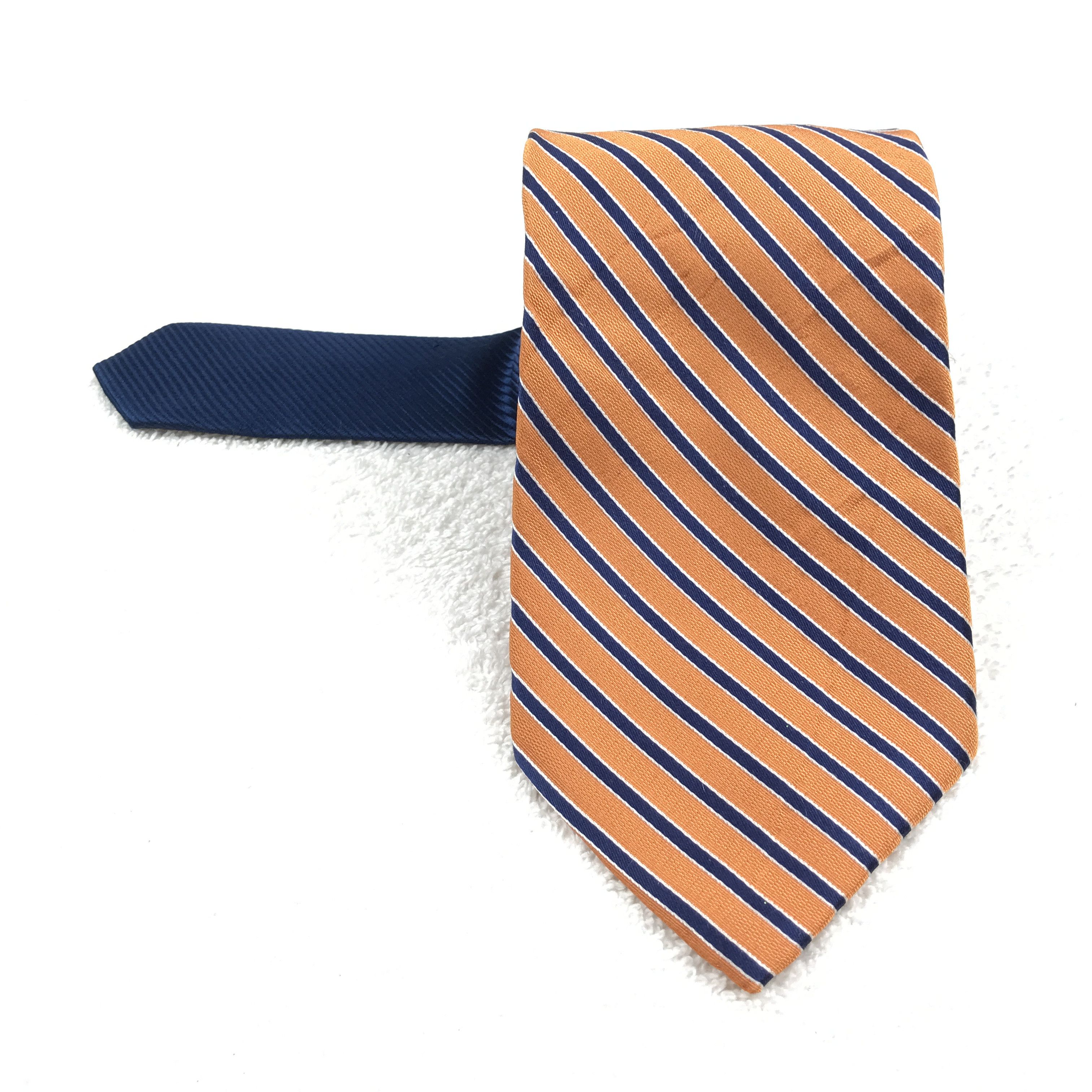 Designer × Tommy Hilfiger × Vintage Vintage Tommy Hilfiger Silk Necktie Size ONE SIZE - 1 Thumbnail