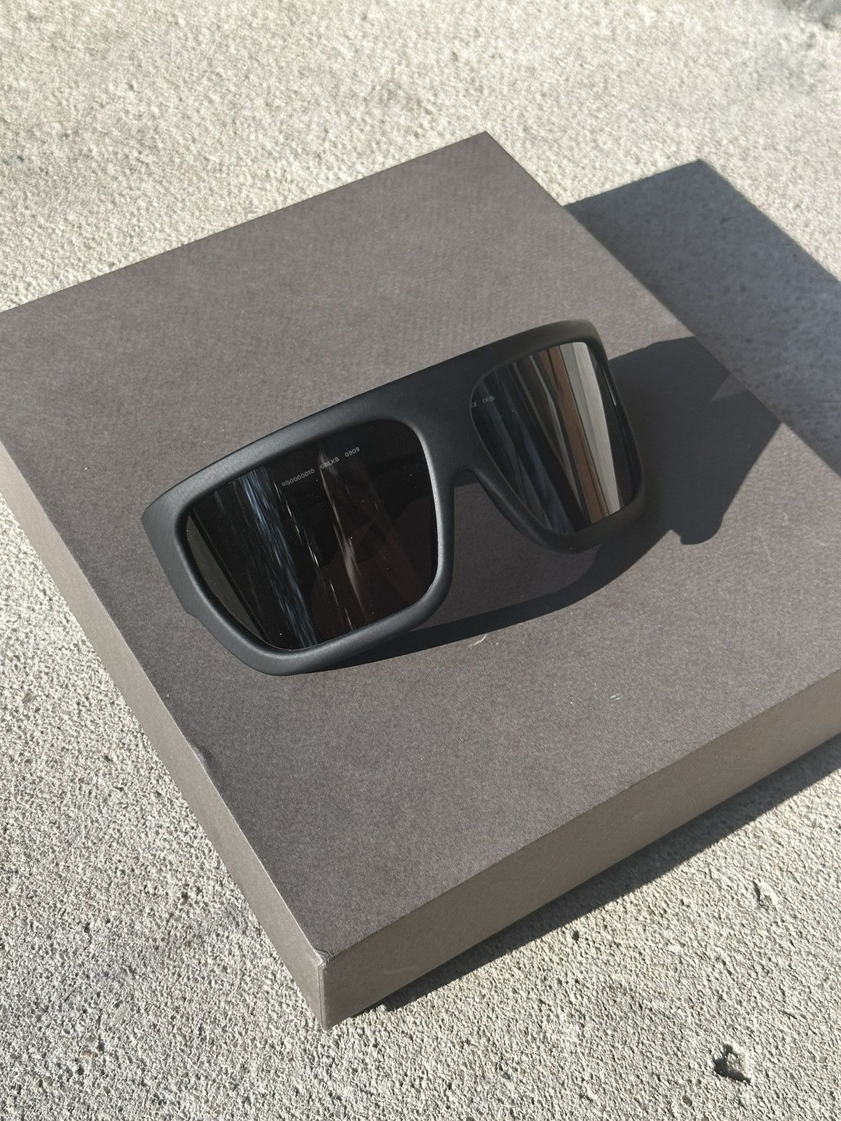 Rick Owens Rick Owens FW22 STROBE Davis Shades Sunglasses Size ONE SIZE - 3 Thumbnail