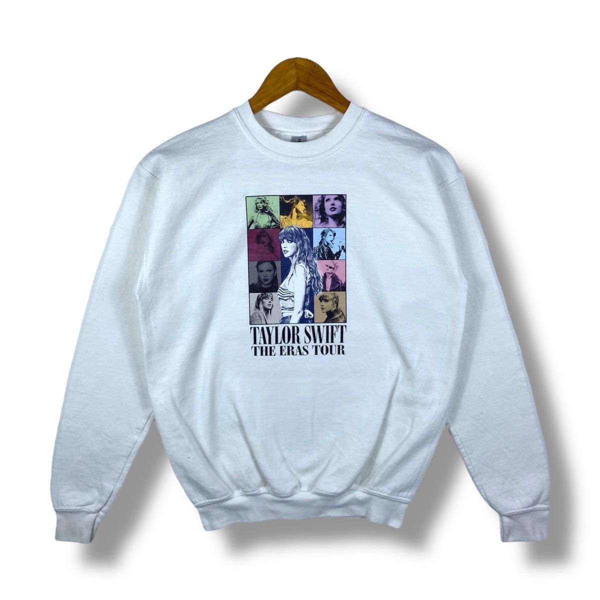 Band Tees TAYLOR SWIFT The Eras Tour Crewneck Sweatshirt Youth X-Large Size US S / EU 44-46 / 1 - 1 Thumbnail