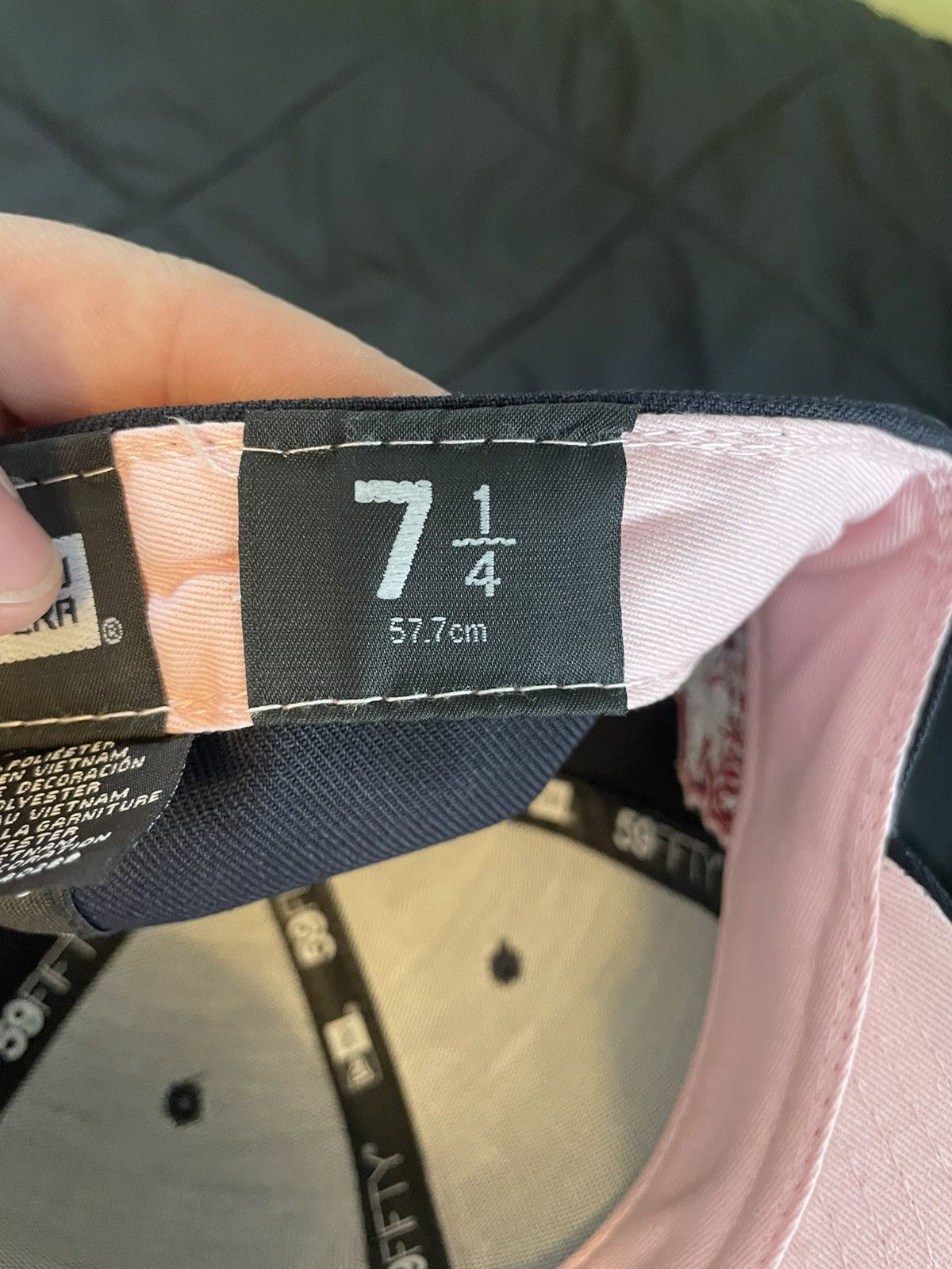 New Era Boston Redsox New Era pink undervisor hat size 7 1/4 Size ONE SIZE - 6 Thumbnail