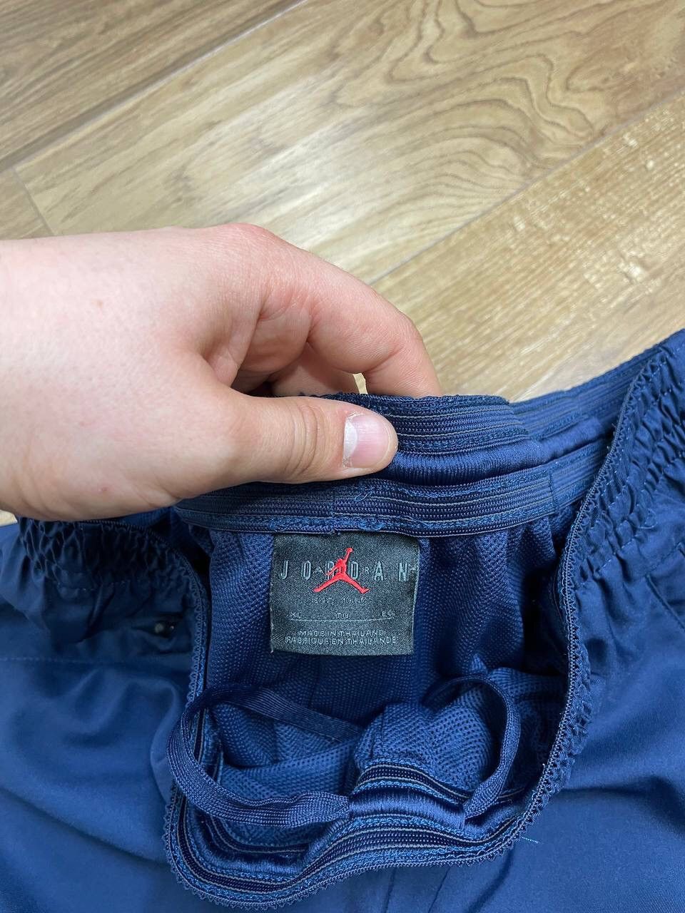 Jordan Brand × Vintage Vintage Nike Air Jordan Drill Nylon France PSG Pants Joggers Size US 36 / EU 52 - 13 Thumbnail