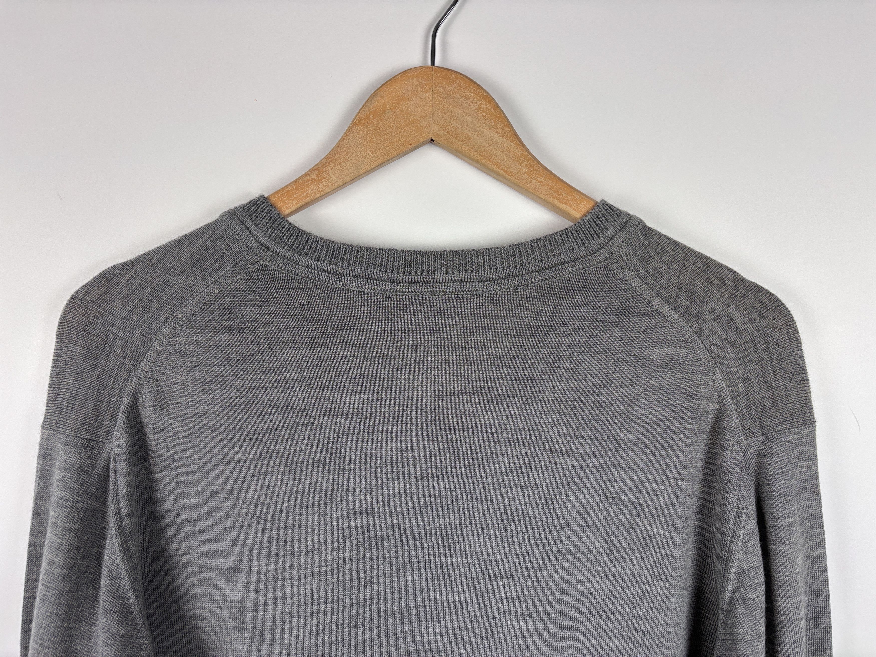 Lacoste Mens Lacoste V-Neck Sweater Wool Pullover Gray Size XL Size US XL / EU 56 / 4 - 6 Thumbnail