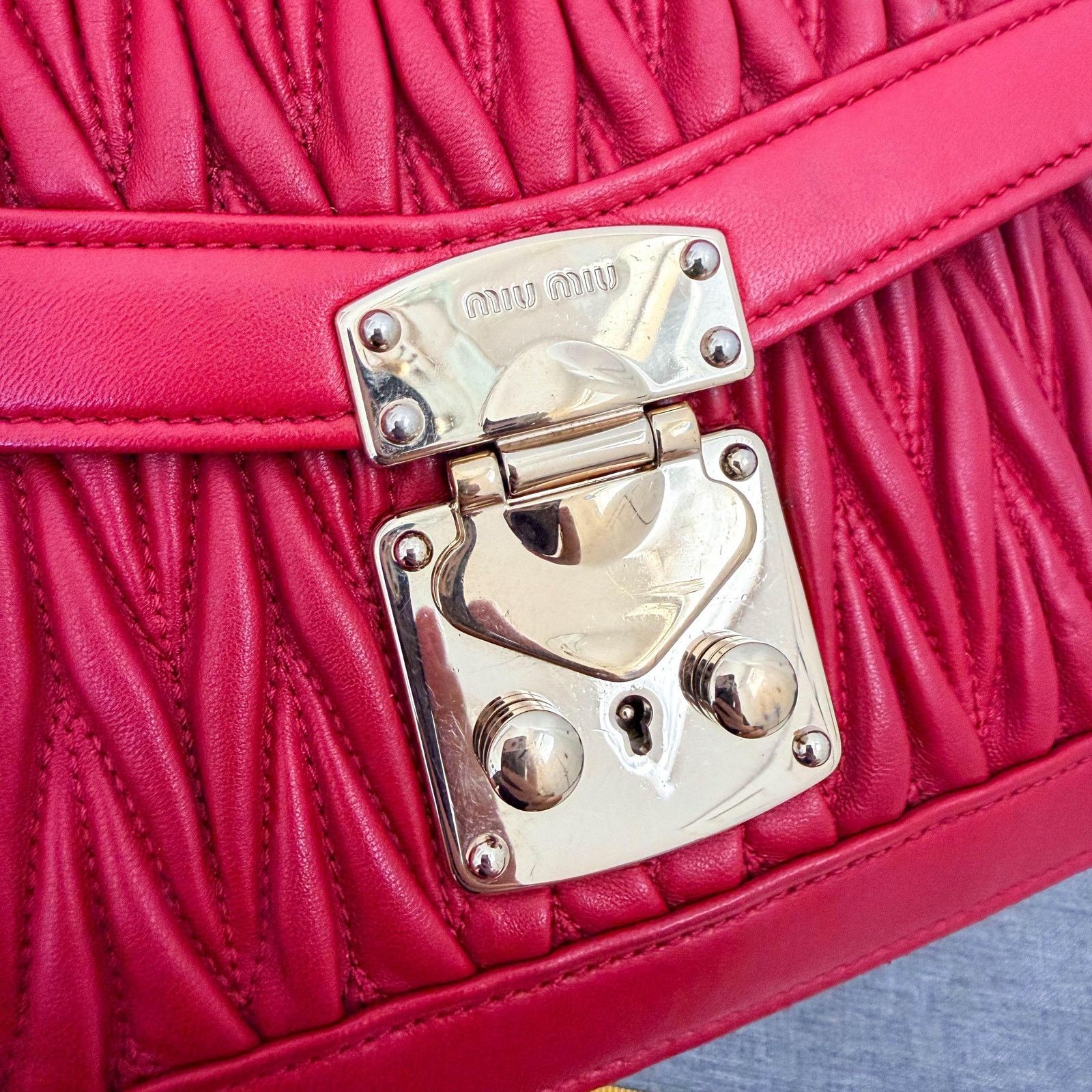 Miu Miu Authentic Miu Miu Matelasse Leather Top Handle Bag Size ONE SIZE - 8 Thumbnail