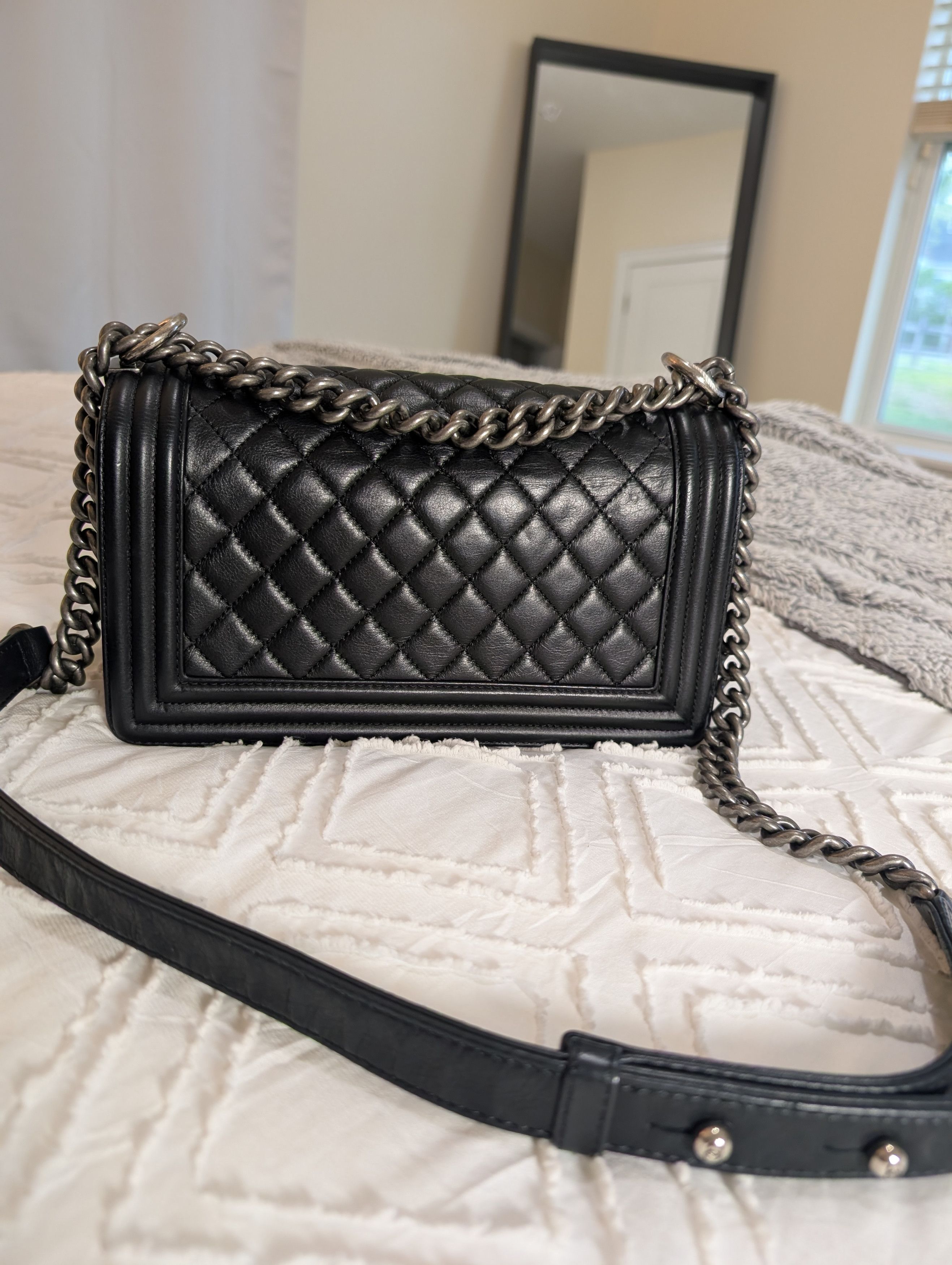 Chanel Chanel Black Quilted Lambskin Leather Boy Bag Size ONE SIZE - 16 Thumbnail