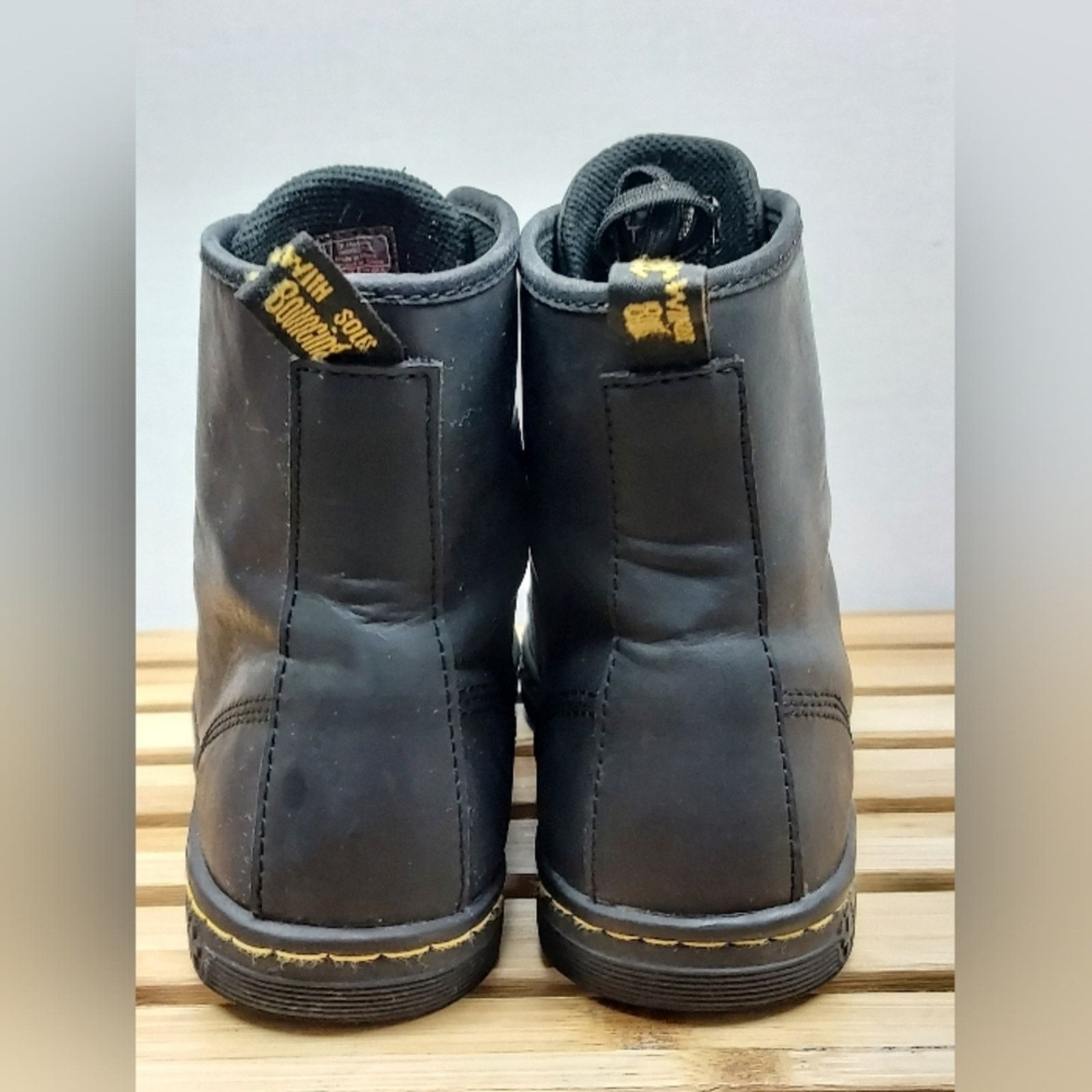 Dr. Martens Dr. Martens Womens Black Shoreditch Lace Up Mid Boots Size 9 Size US 9 / IT 39 - 7 Thumbnail
