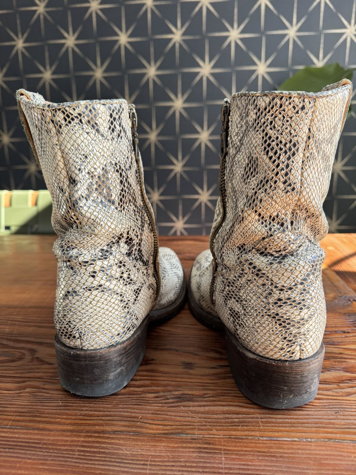 Santa Rosa SOP Heartbreakers in white snake Size US 7.5 / EU 40-41 - 6 Thumbnail