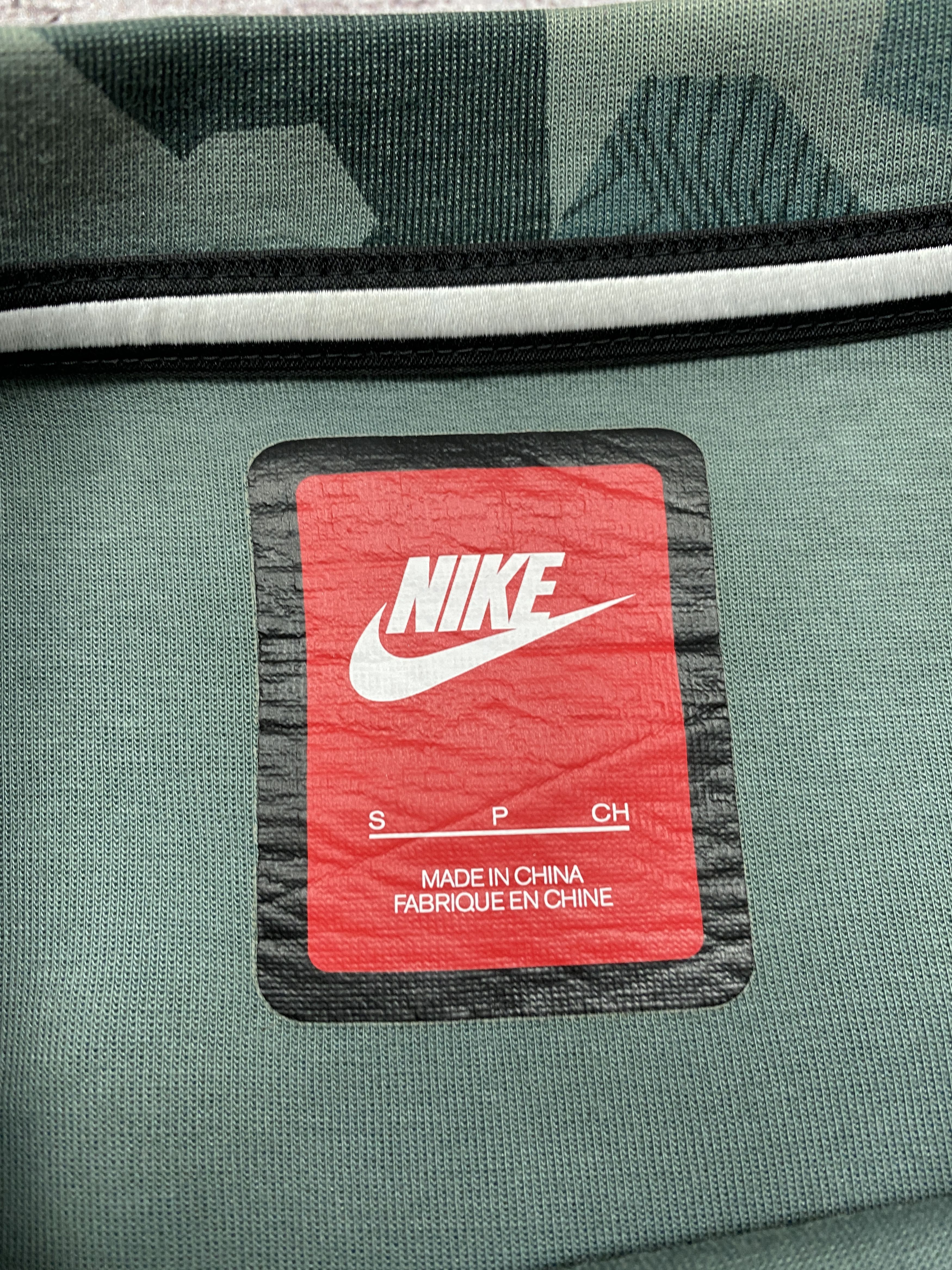 Nike × Vintage Nike Tech Fleece Vintage Mens Crew Neck Sweatshirt Size US S / EU 44-46 / 1 - 6 Thumbnail