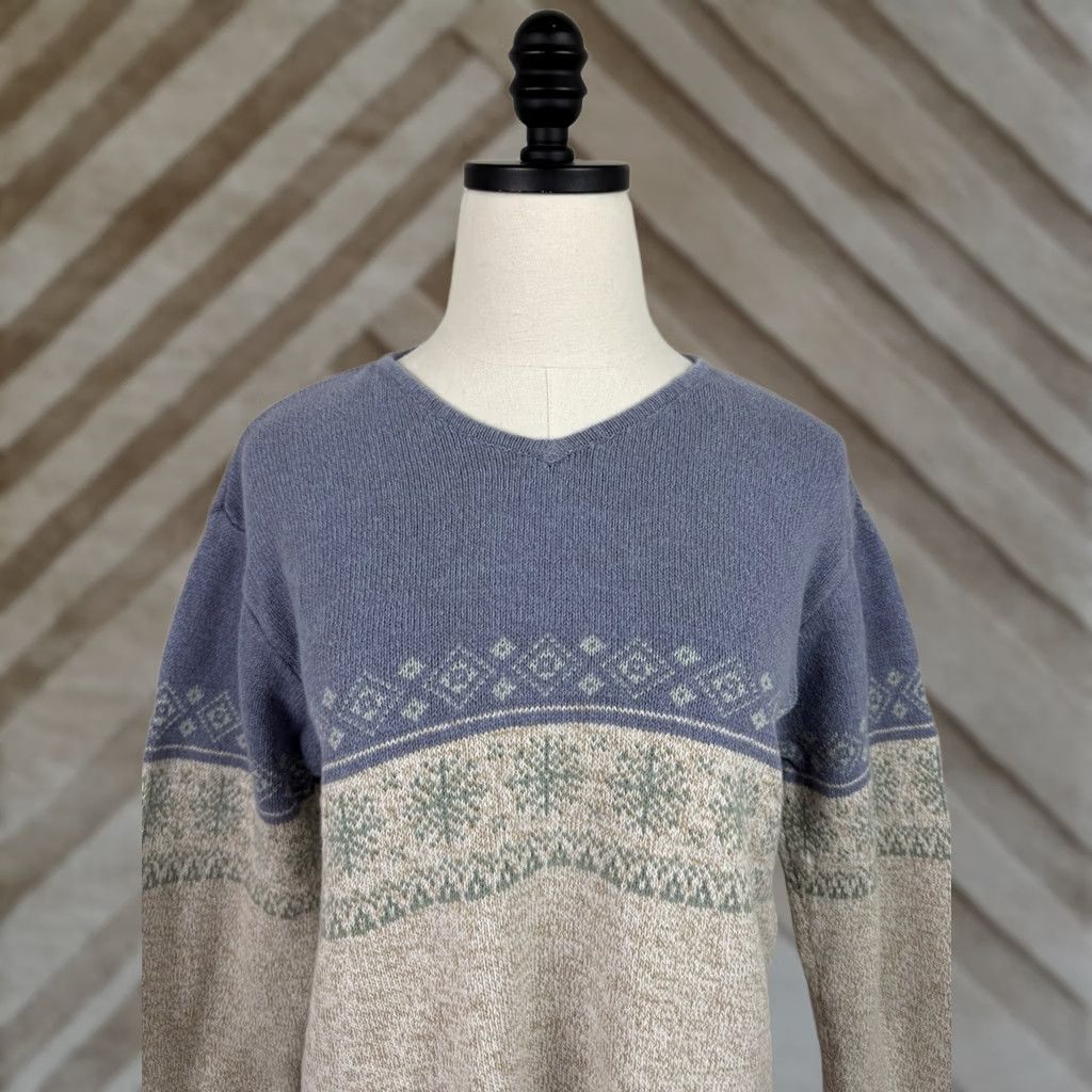Liz Claiborne VINTAGE Liz Claiborne Sweater Woman Petite PM Beige 100% Cotton Knit Fair Isle Pullover Long Sleeve V-Neck Size M / US 6-8 / IT 42-44 - 1 Thumbnail