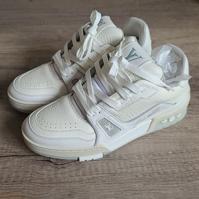 Louis Vuitton Louis Vuitton Trainer Leather Fashion Sneakers for Women Size US 6 / IT 36 - 1 Thumbnail