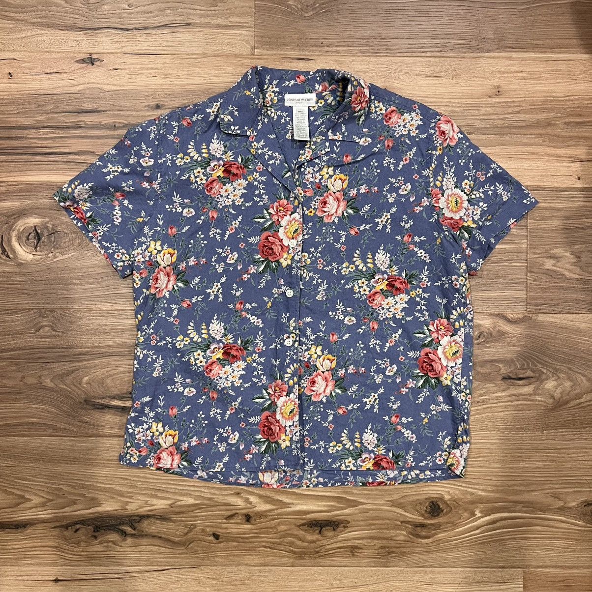 Jones New York Jones New York Sport Large Floral Button Up Shirt and Shorts Size L / US 10 / IT 46 - 3 Thumbnail
