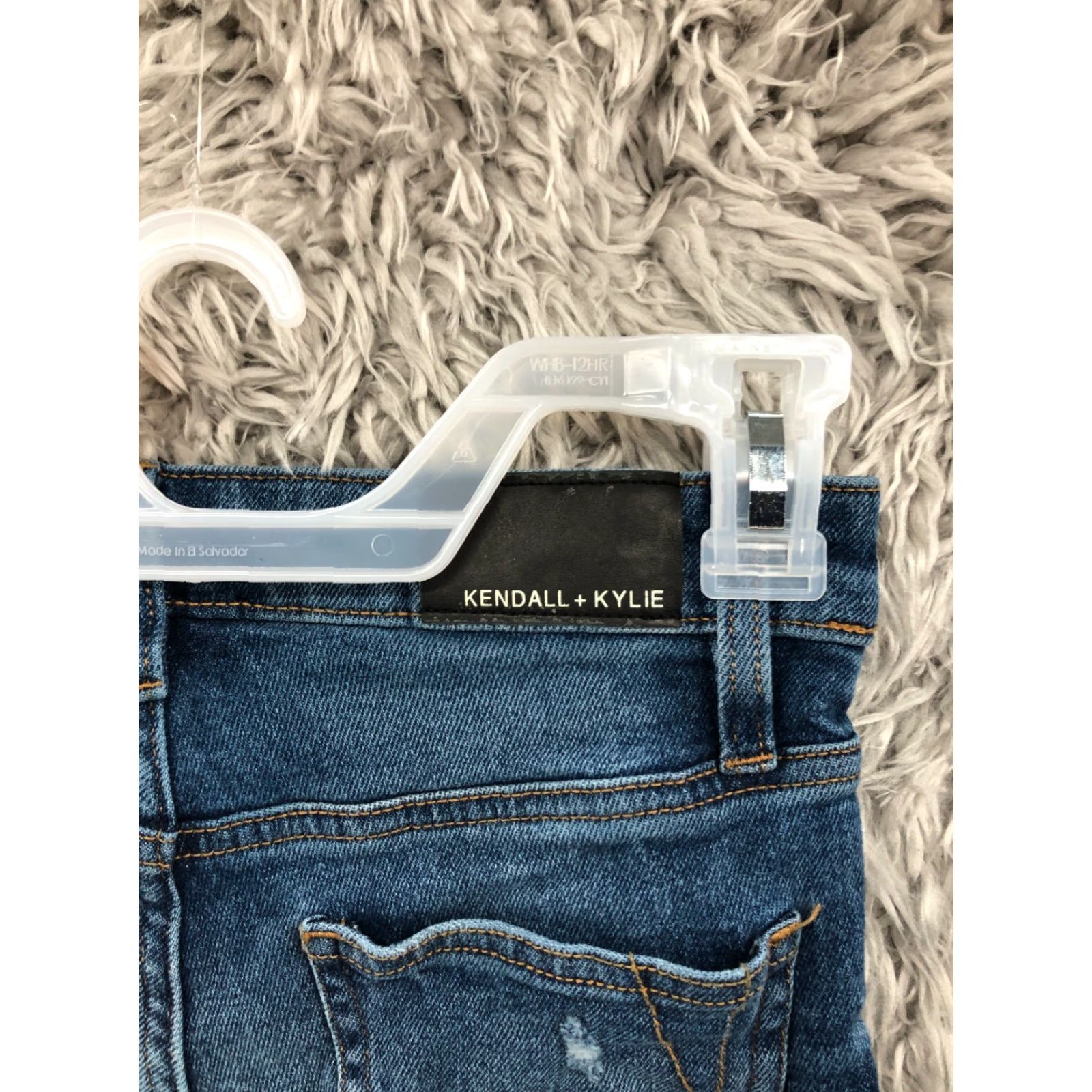 Vintage Kendall & Kylie Shorts Womens size 0 Drifter High Rise Dark Wash Blue Denim Jean Neighborhood Size 25" / US 0 / IT 36 - 5 Thumbnail