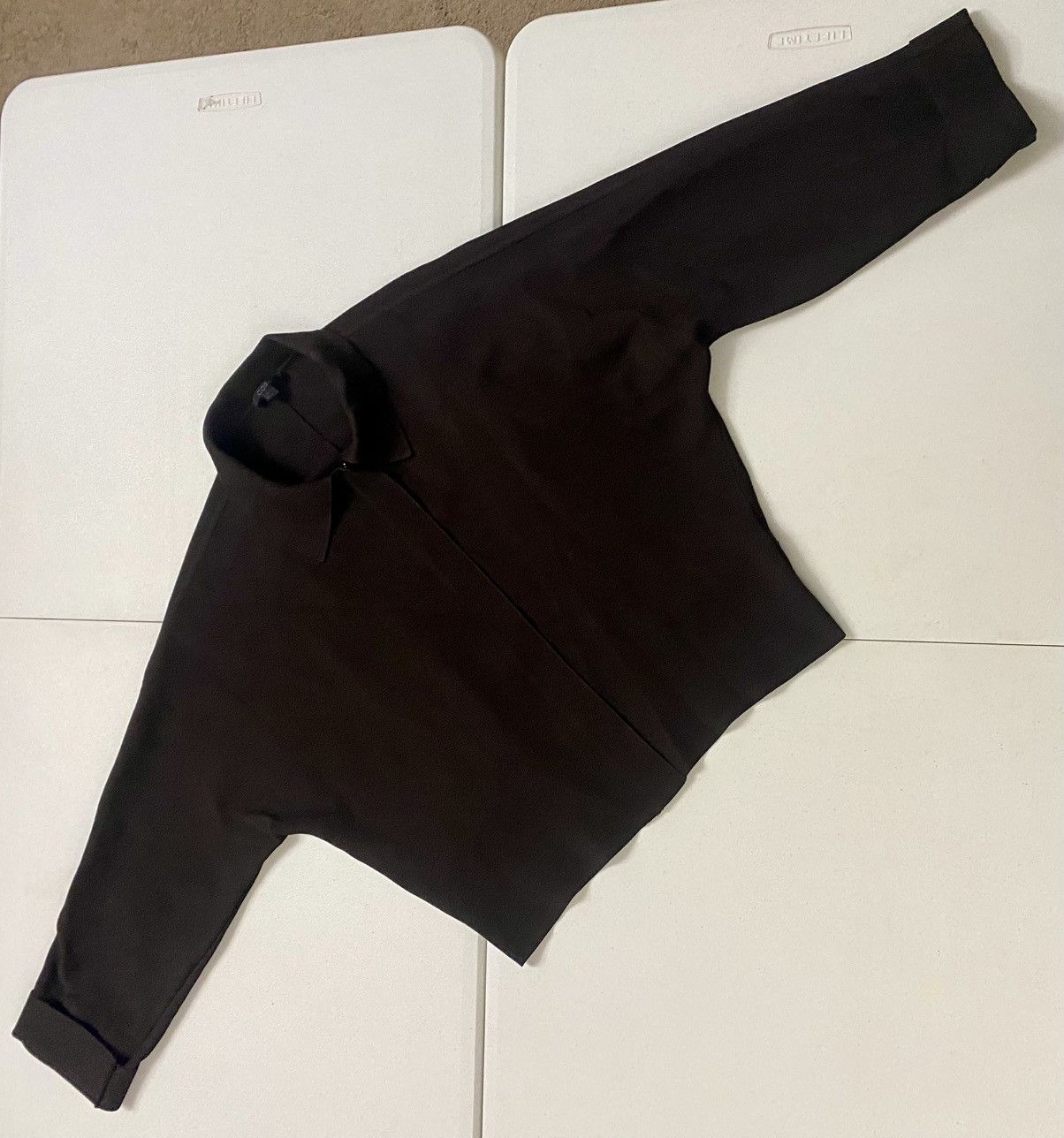 Cos COS Dark Brown Cropped Oversized Scrunched Back Cardigan L Size L / US 10 / IT 46 - 11 Thumbnail
