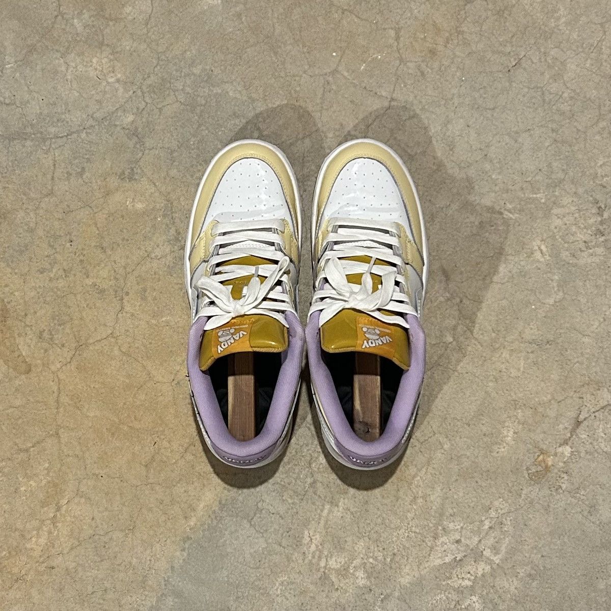 Vandy The Pink Vandy the Pink Rice Burger Dunk Sneakers 2021 US 11 Size US 11 / EU 44 - 12 Thumbnail