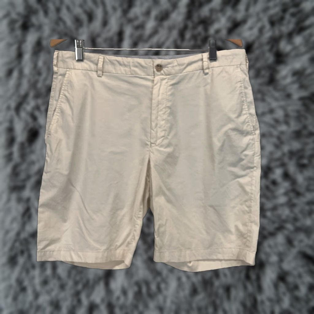 Peter Millar Peter Millar Chino Shorts Sz 35 GUC Beige Golf Men’s Lightweight Flat Front Size US 35 - 1 Thumbnail