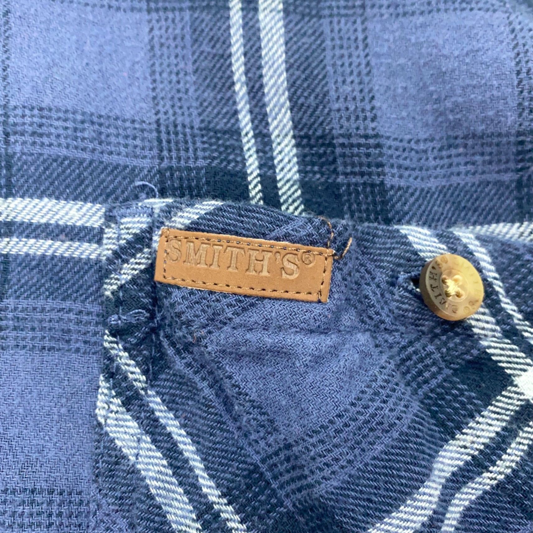 Vintage VINTAGE Smiths Workwear Shirt Mens XL Blue Plaid Flannel Button-Down Long Sleeve Cotton Casual Workwear 90s Mens Size US XL / EU 56 / 4 - 3 Thumbnail